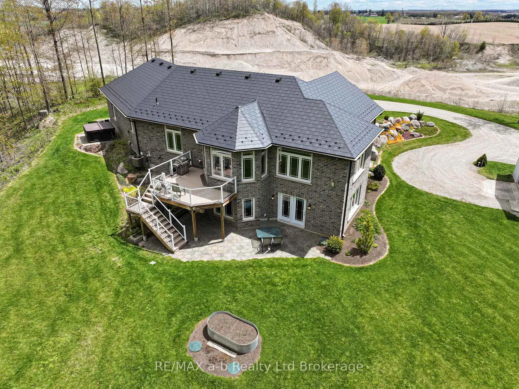 Photo 4 of 1840 Manser Road, Wellesley — HOMEH
