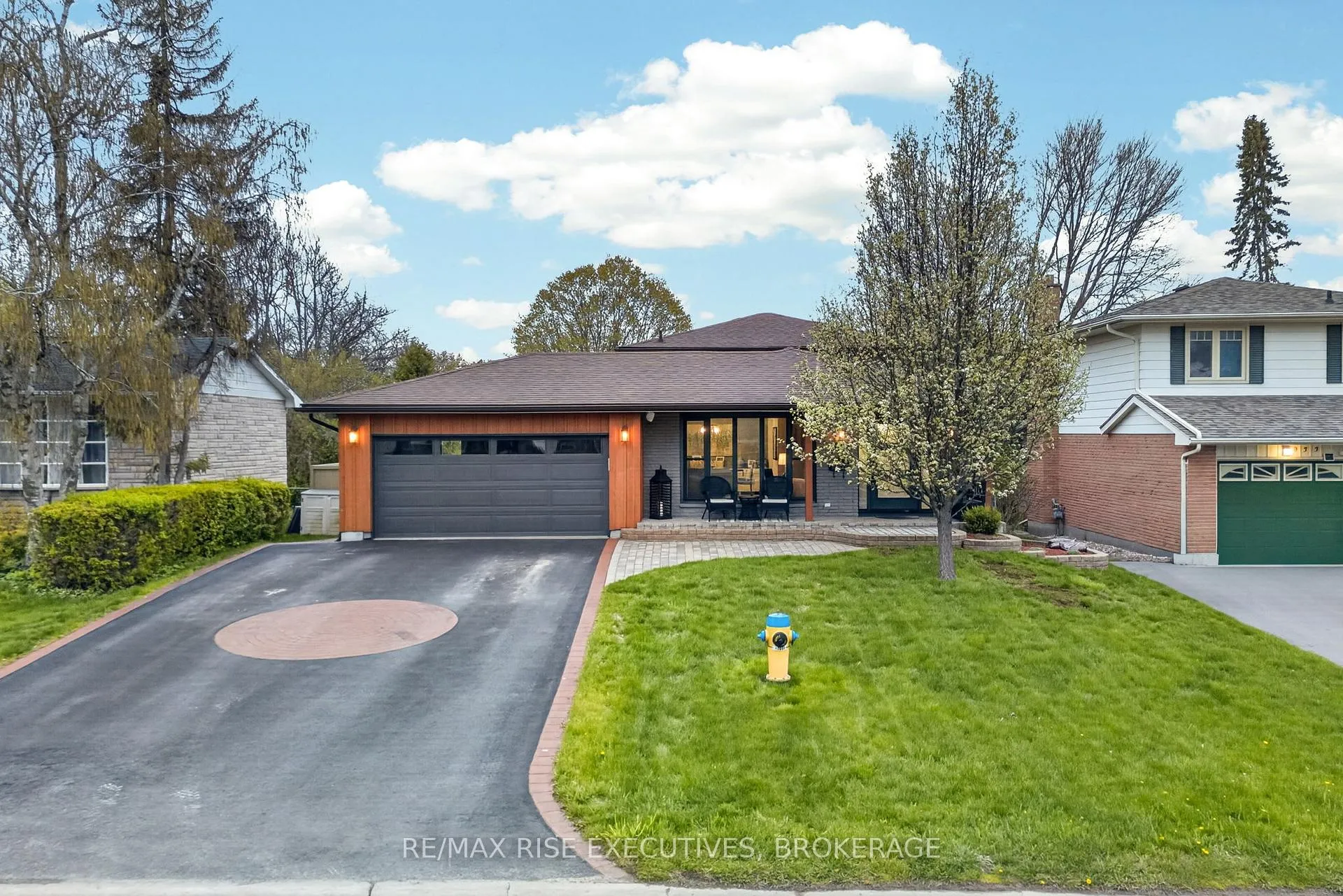Photo 1 of 931 Lincoln Drive, Kingston, South of Taylor-Kidd Blvd — HOMEH