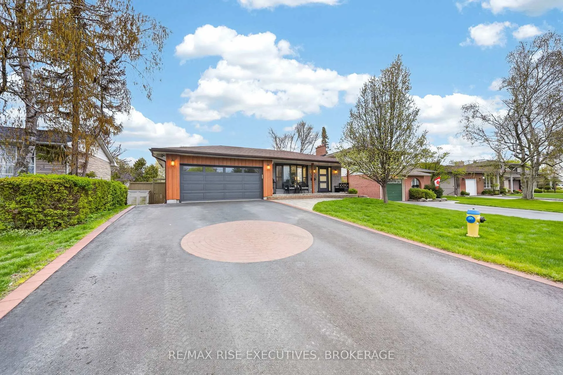 Photo 2 of 931 Lincoln Drive, Kingston, South of Taylor-Kidd Blvd — HOMEH