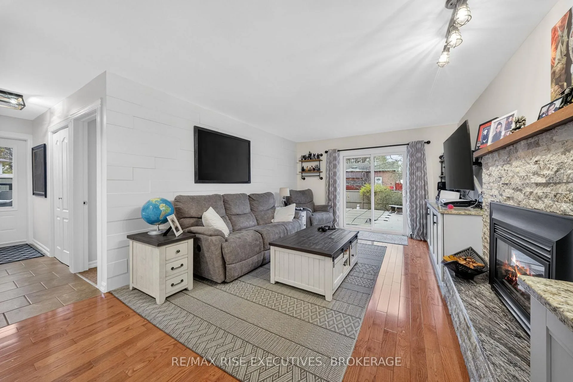 Photo 10 of 931 Lincoln Drive, Kingston, South of Taylor-Kidd Blvd — HOMEH