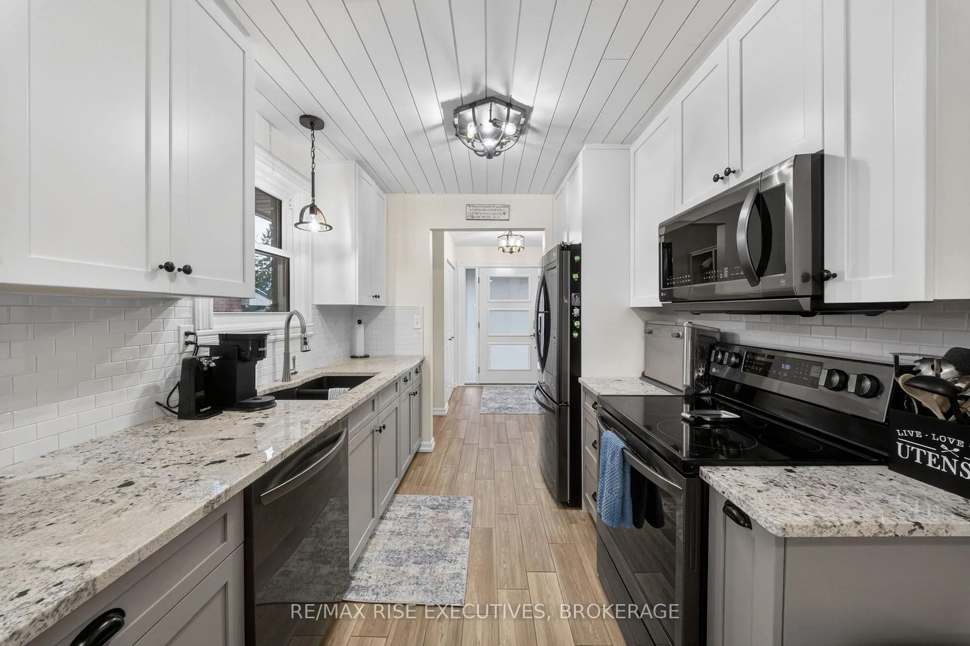 Photo 12 of 931 Lincoln Drive, Kingston, South of Taylor-Kidd Blvd — HOMEH