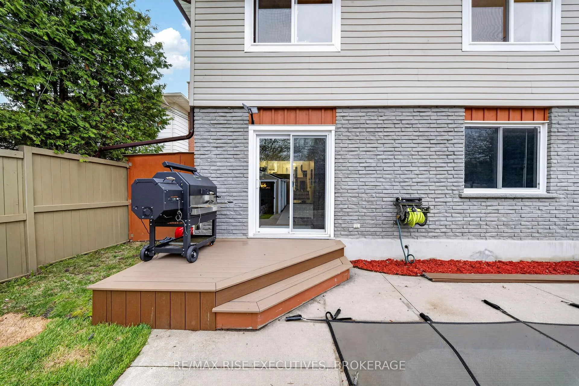 Photo 36 of 931 Lincoln Drive, Kingston, South of Taylor-Kidd Blvd — HOMEH