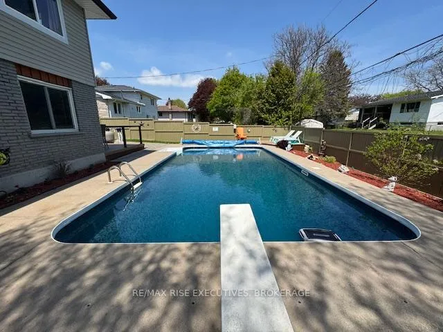 Photo 41 of 931 Lincoln Drive, Kingston, South of Taylor-Kidd Blvd — HOMEH