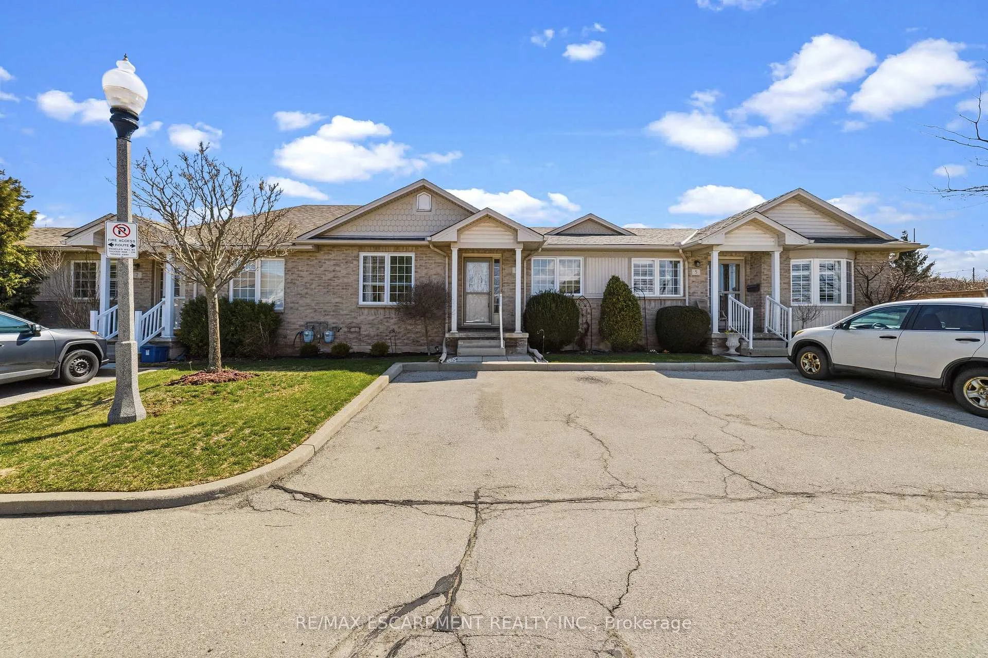 Photo 2 of Unit 6, 24 Kenyon Crescent, Grimsby, Grimsby East — HOMEH