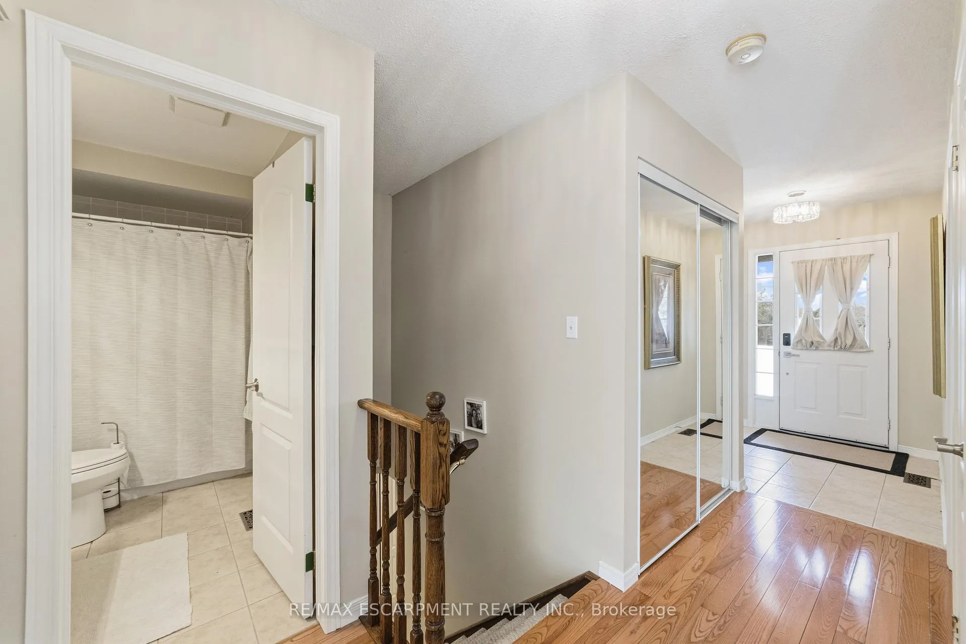 Photo 4 of Unit 6, 24 Kenyon Crescent, Grimsby, Grimsby East — HOMEH