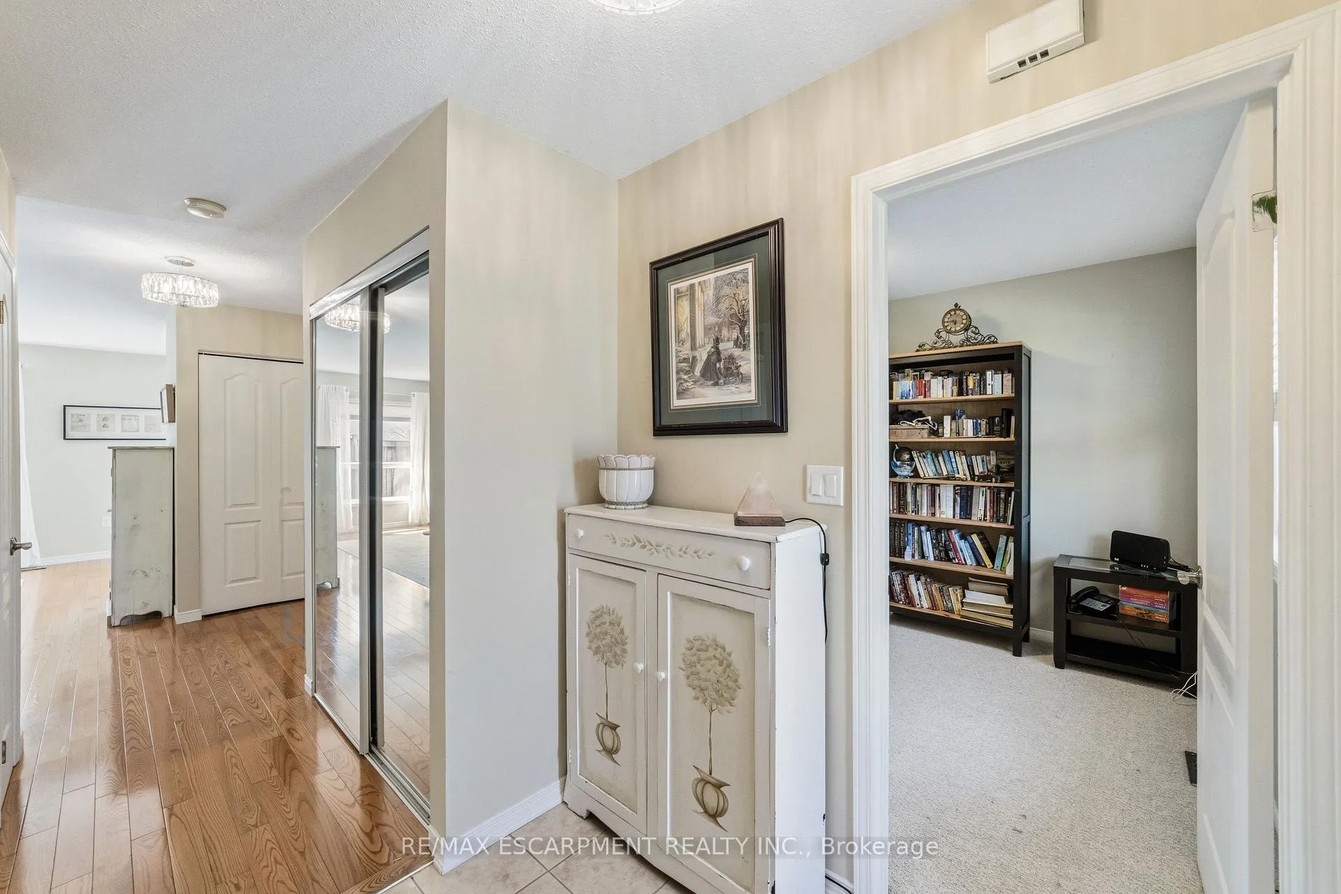 Photo 6 of Unit 6, 24 Kenyon Crescent, Grimsby, Grimsby East — HOMEH