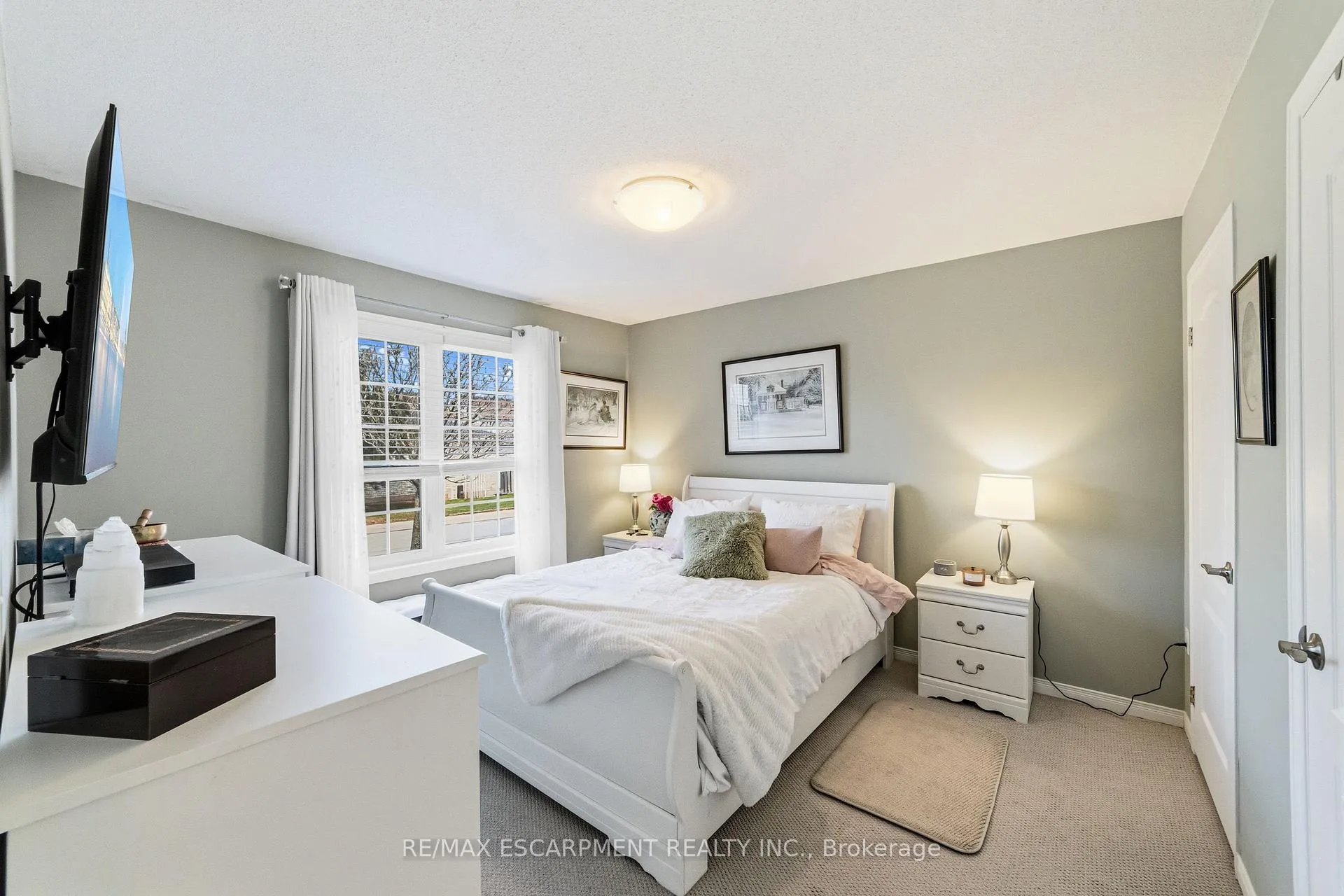 Photo 8 of Unit 6, 24 Kenyon Crescent, Grimsby, Grimsby East — HOMEH