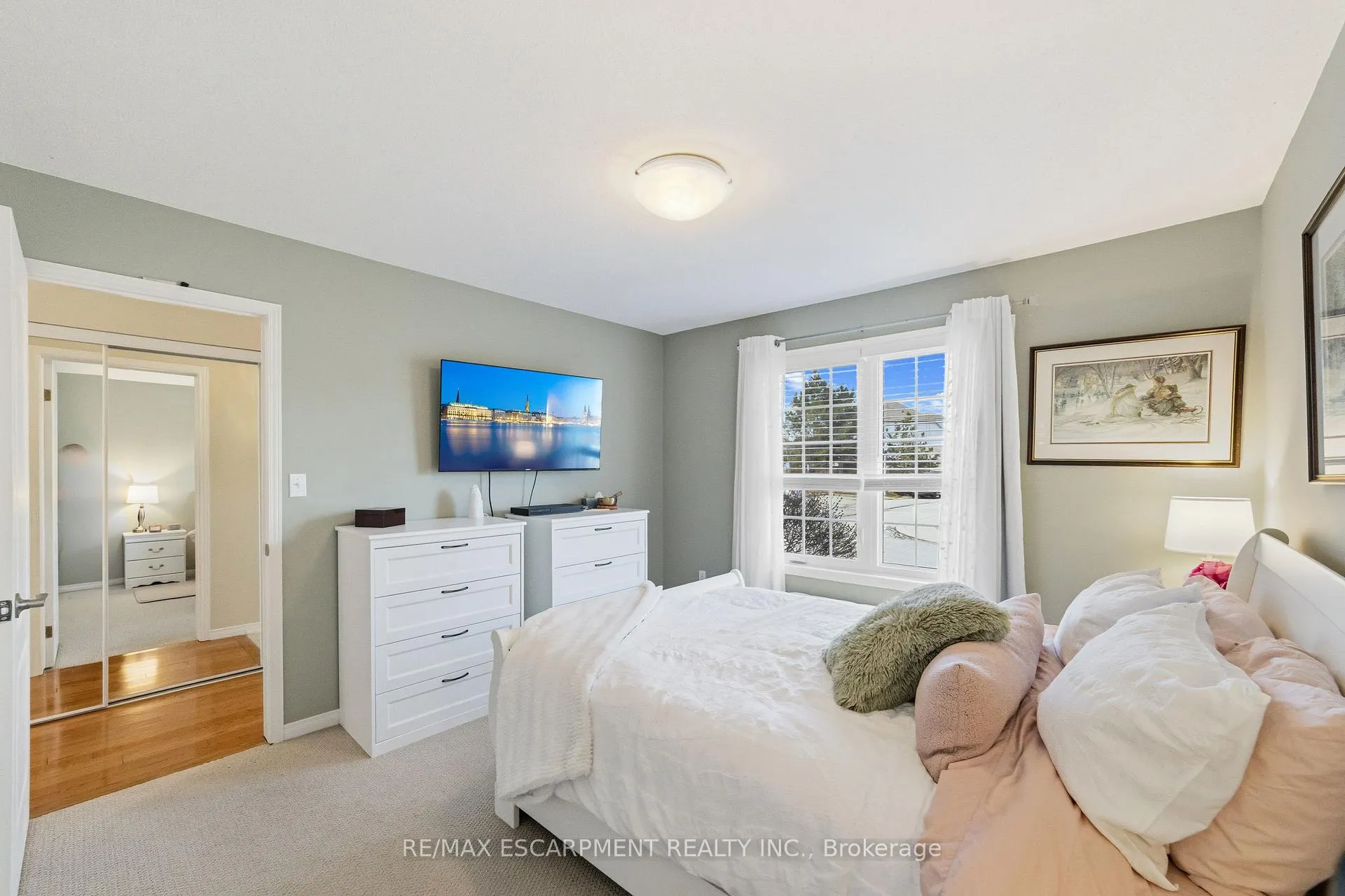 Photo 9 of Unit 6, 24 Kenyon Crescent, Grimsby, Grimsby East — HOMEH