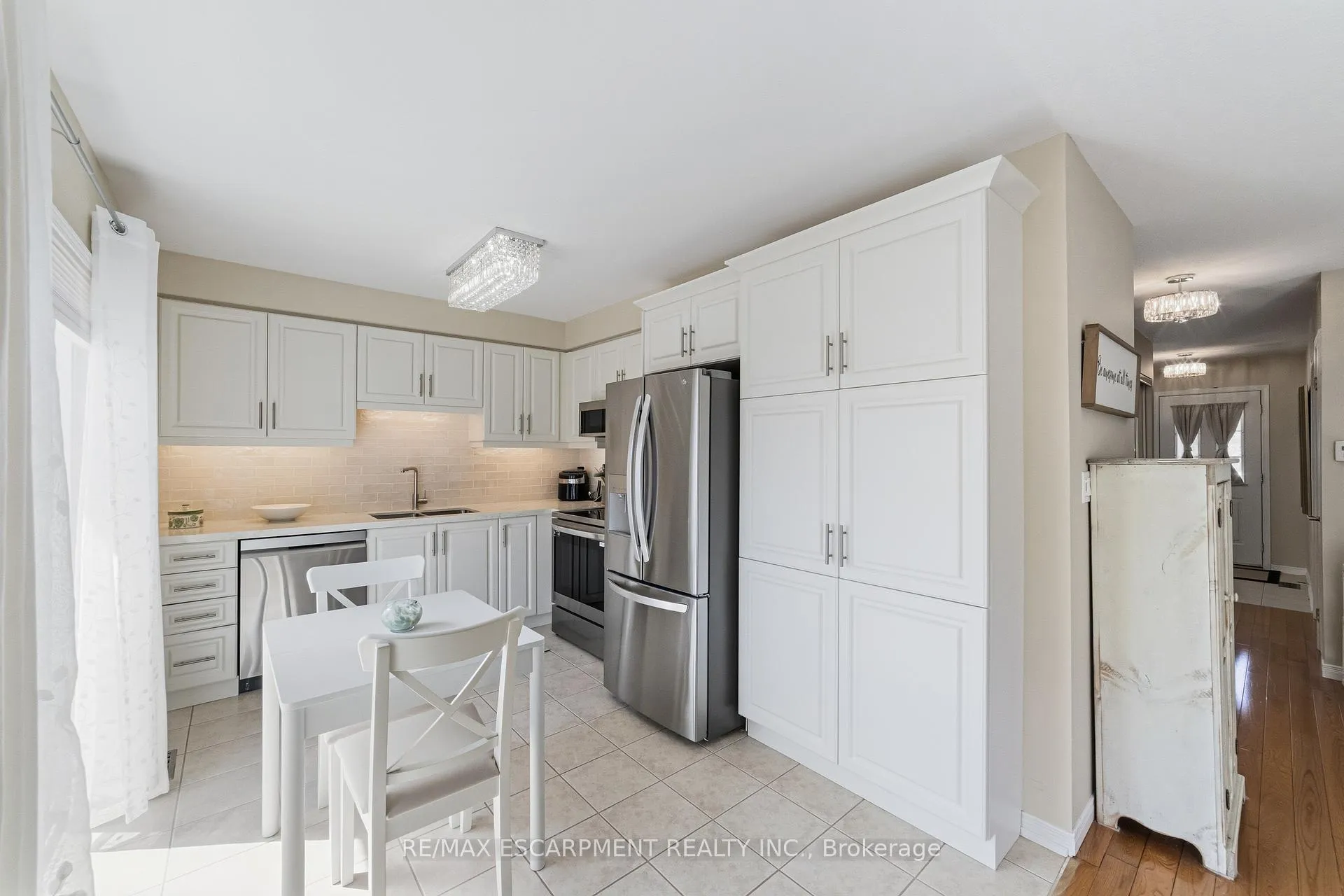 Photo 14 of Unit 6, 24 Kenyon Crescent, Grimsby, Grimsby East — HOMEH