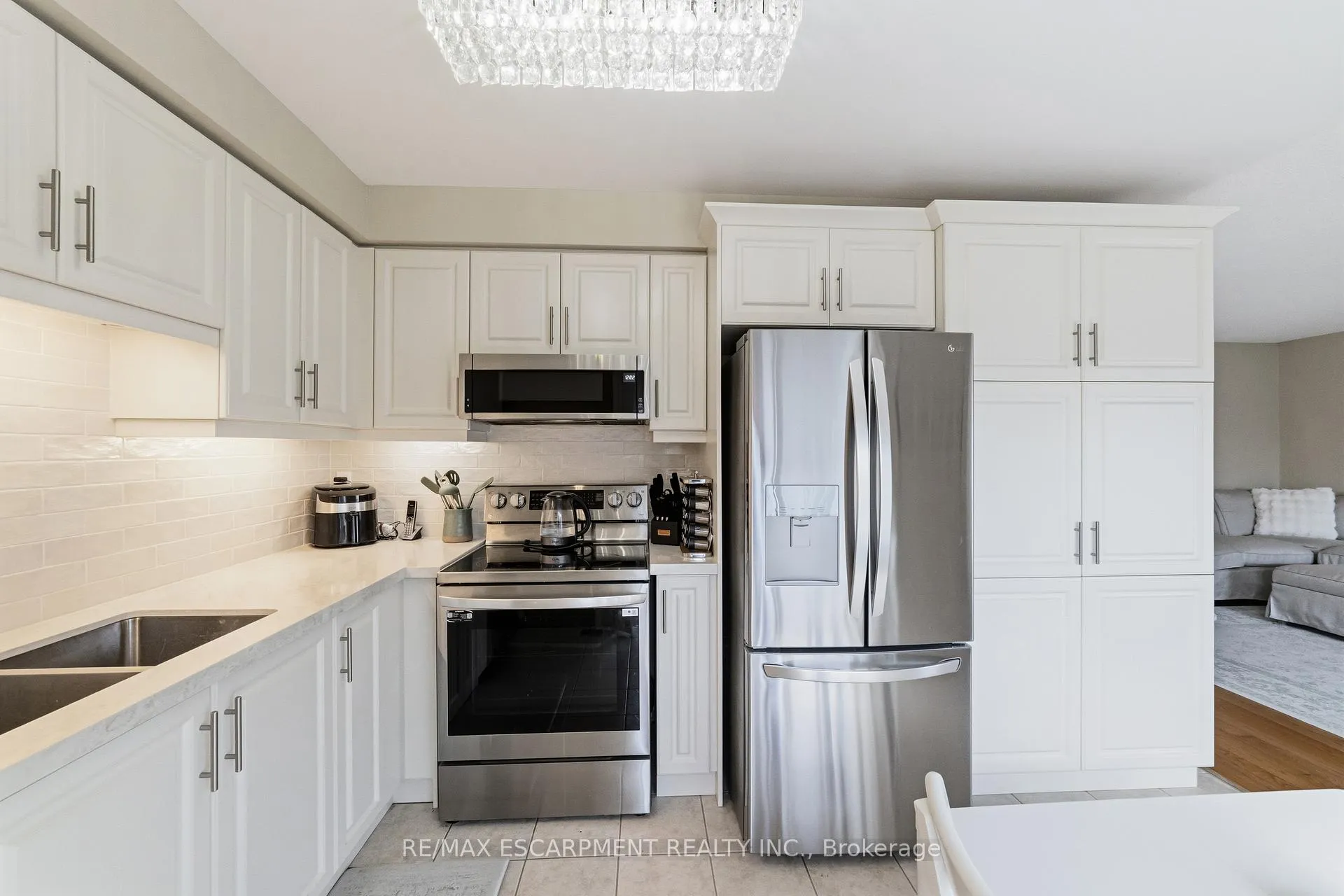 Photo 16 of Unit 6, 24 Kenyon Crescent, Grimsby, Grimsby East — HOMEH