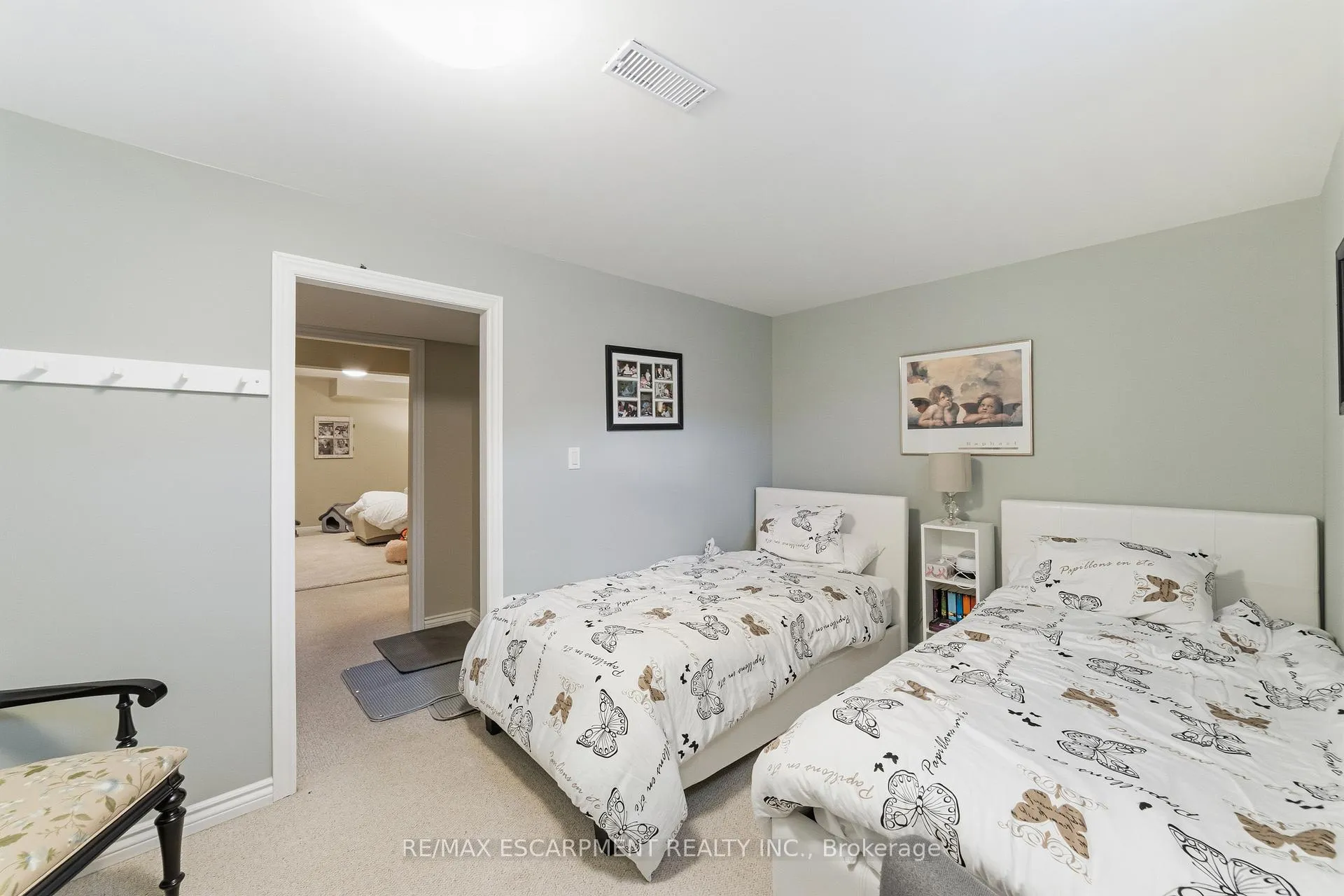 Photo 26 of Unit 6, 24 Kenyon Crescent, Grimsby, Grimsby East — HOMEH