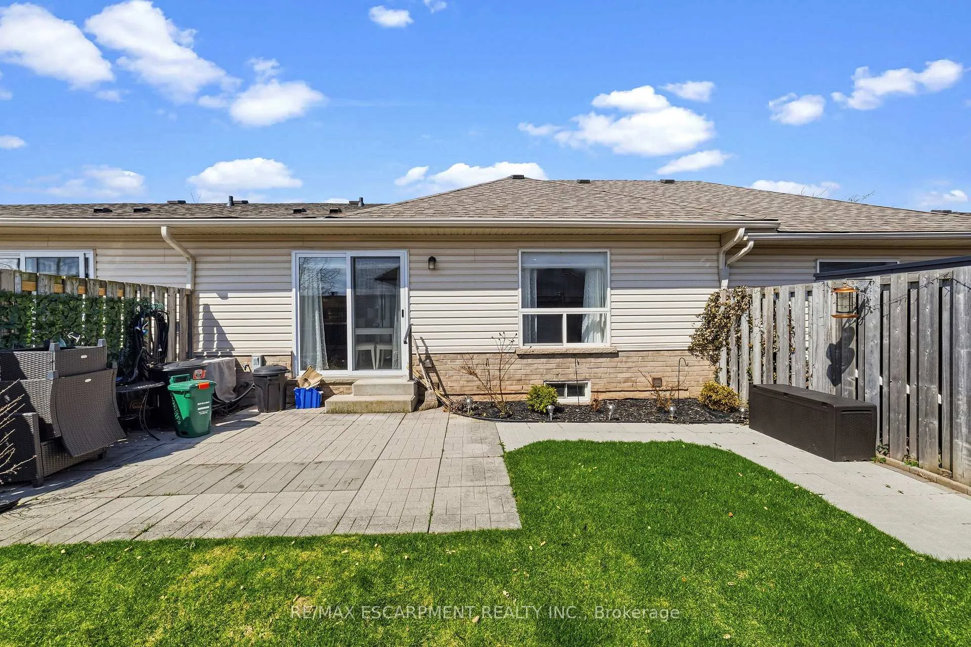 Photo 28 of Unit 6, 24 Kenyon Crescent, Grimsby, Grimsby East — HOMEH
