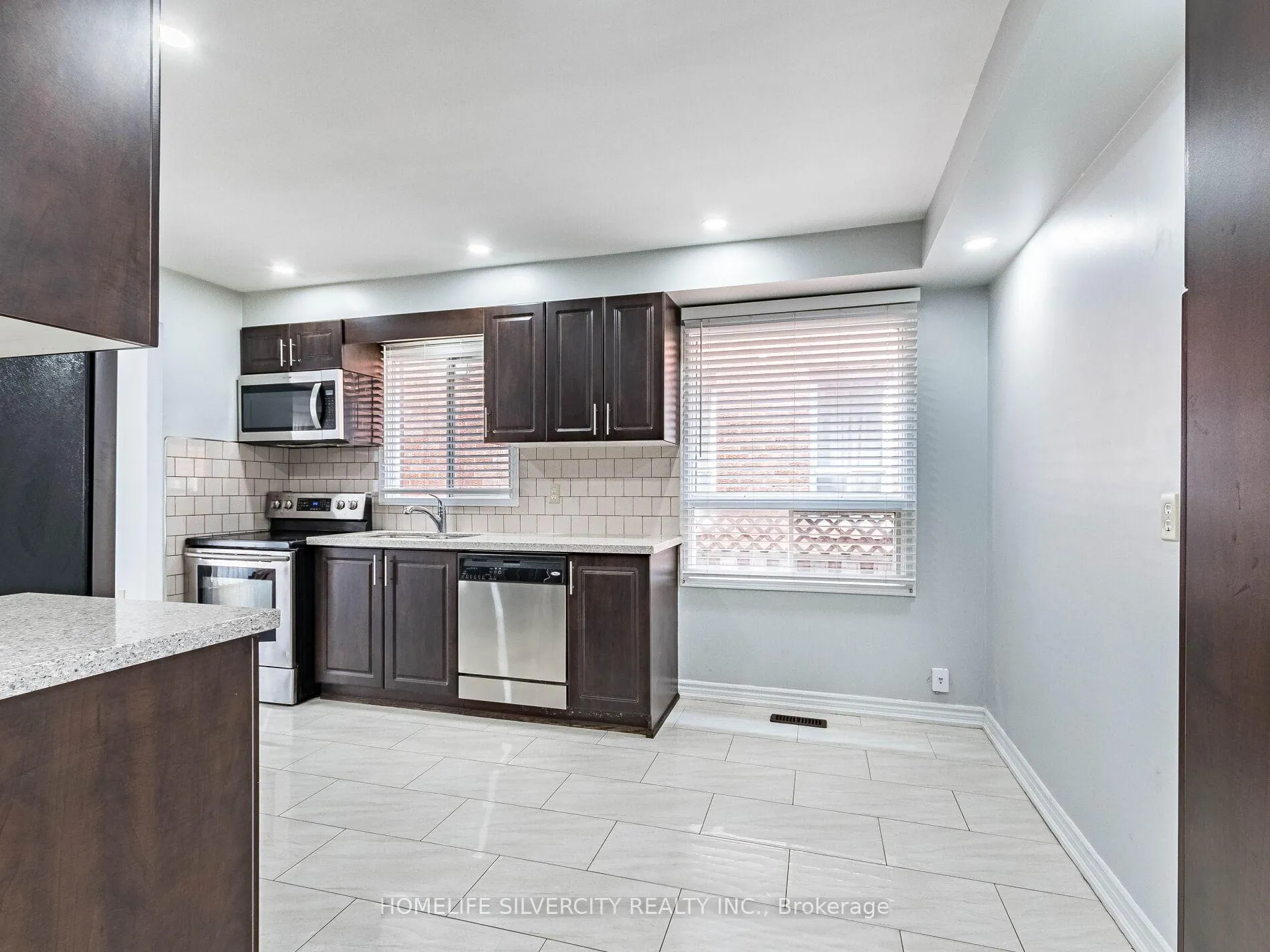Photo 17 of Unit 1, 30 Castlehill Road, Brampton, Northwood Park — HOMEH
