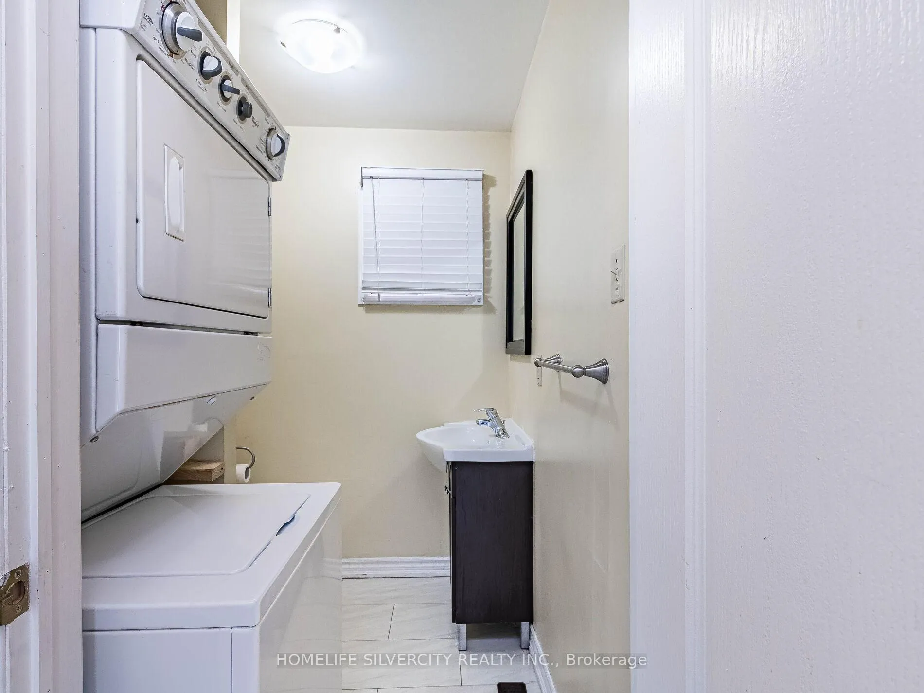 Photo 25 of Unit 1, 30 Castlehill Road, Brampton, Northwood Park — HOMEH