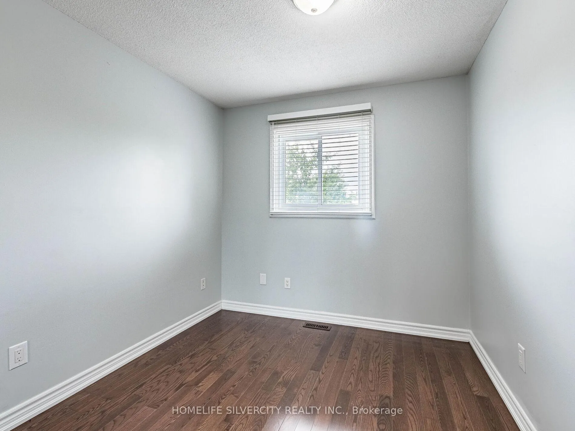 Photo 33 of Unit 1, 30 Castlehill Road, Brampton, Northwood Park — HOMEH