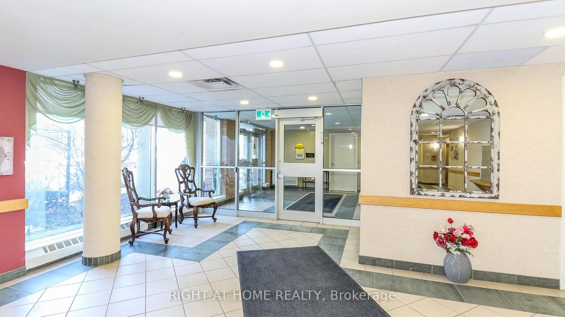Photo 24 of Unit 403, 94 Dean Avenue, Barrie, Painswick South — HOMEH
