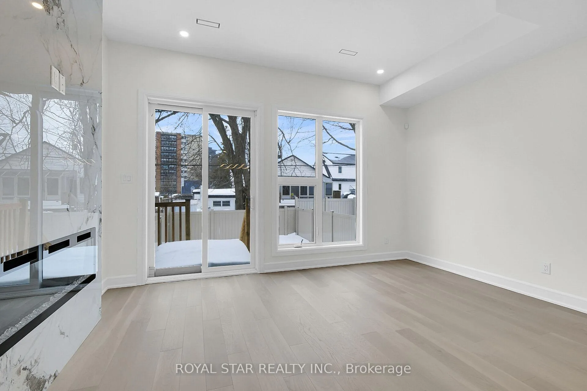 Photo 10 of 553 Mutual Street, Ottawa, Castle Heights — HOMEH