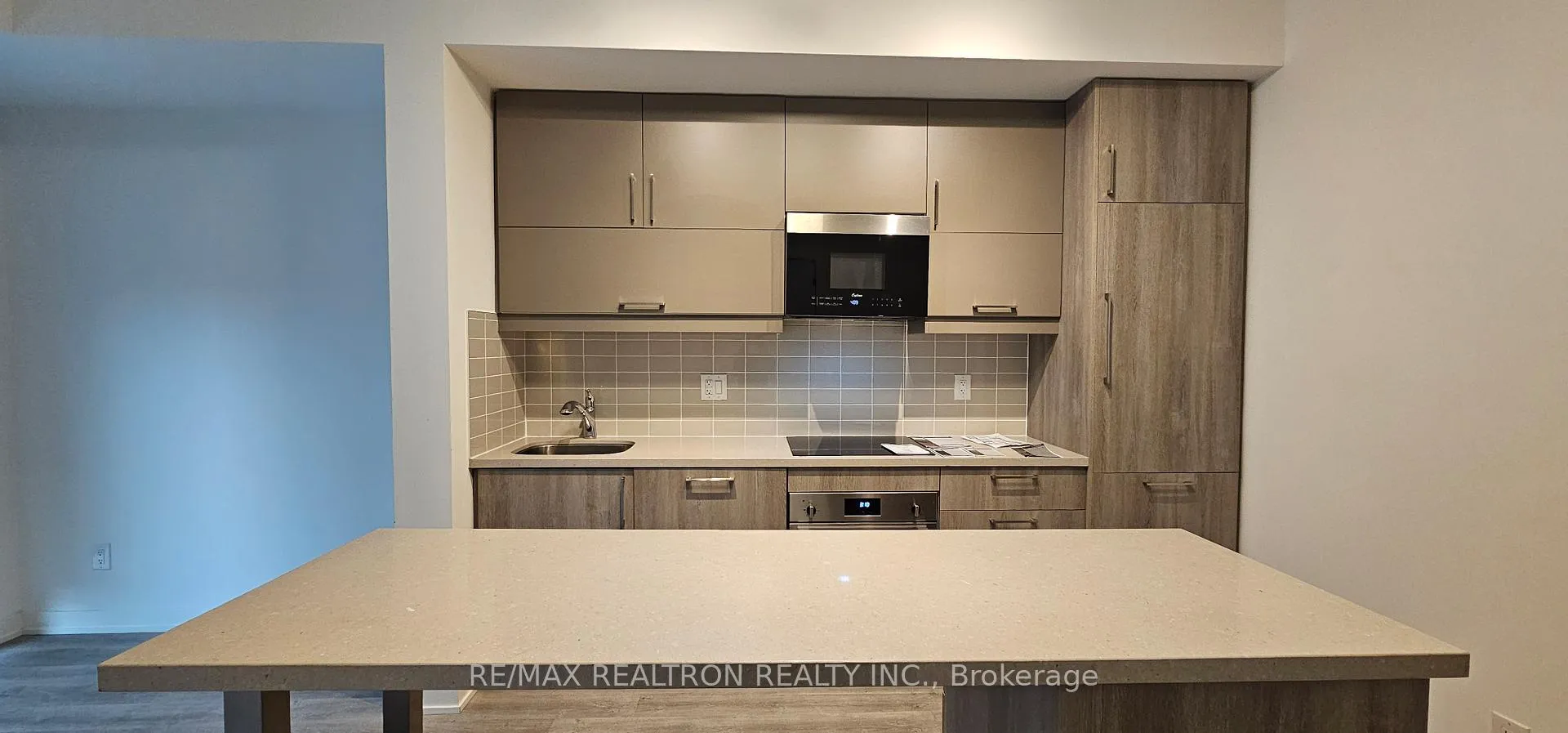 Photo 5 of Unit 524, 8119 Birchmount Road, Markham, Unionville — HOMEH
