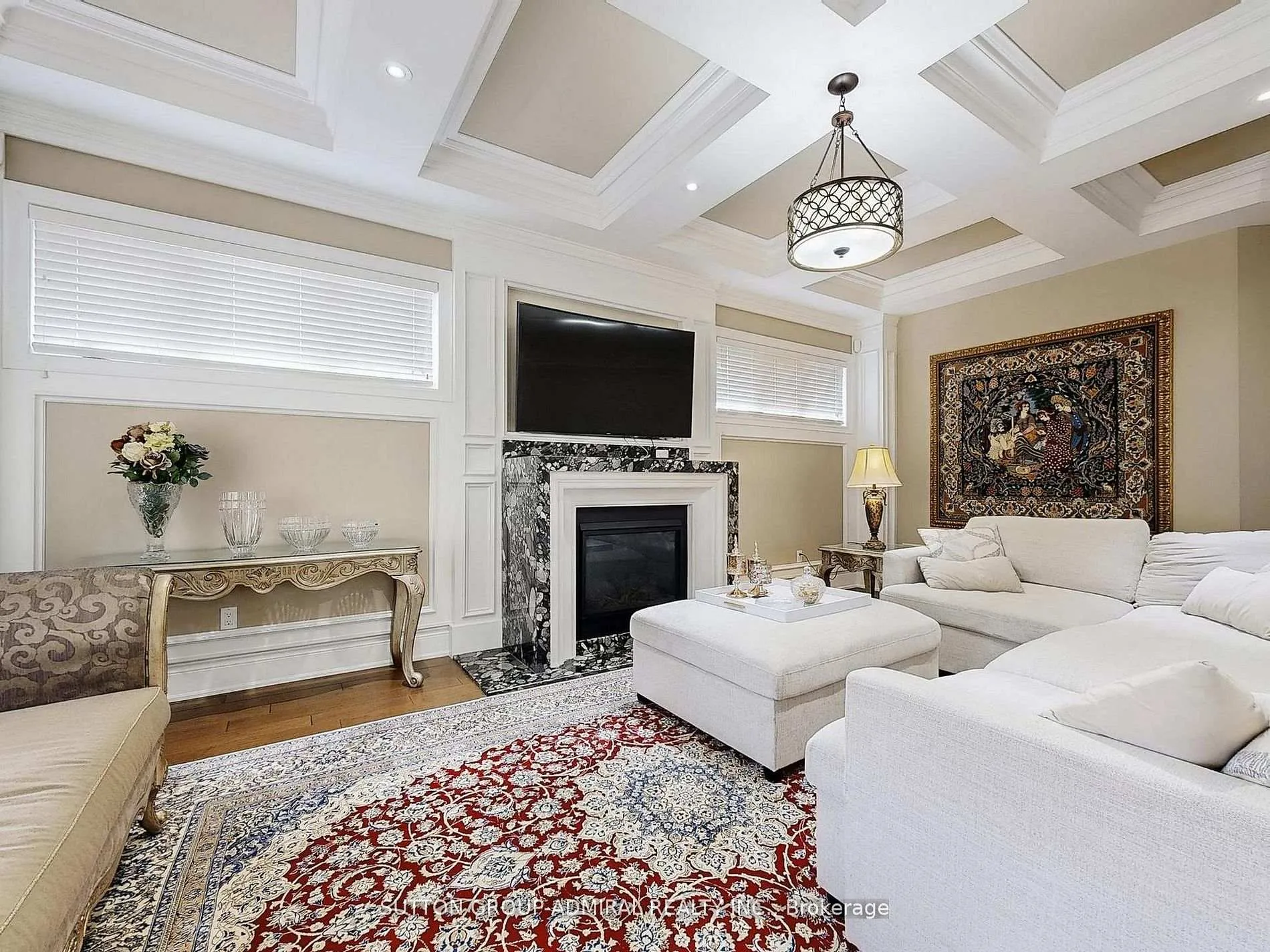 Photo 9 of 109 Farrell Road, Vaughan, Patterson — HOMEH