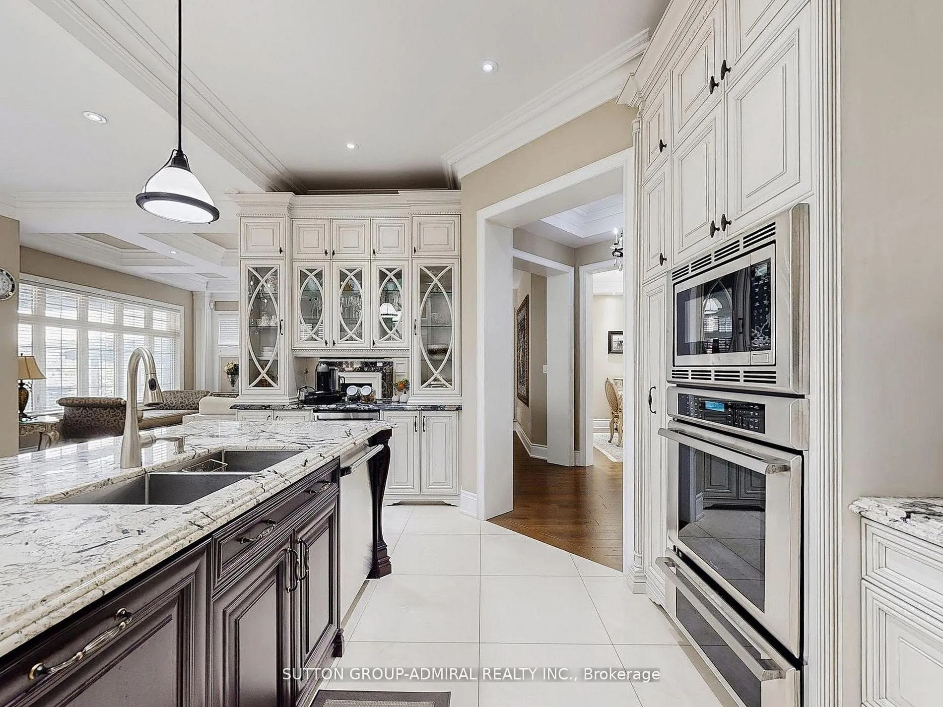 Photo 13 of 109 Farrell Road, Vaughan, Patterson — HOMEH