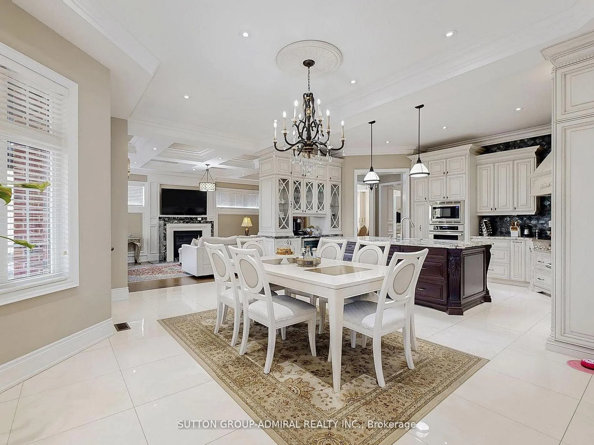 Photo 16 of 109 Farrell Road, Vaughan, Patterson — HOMEH