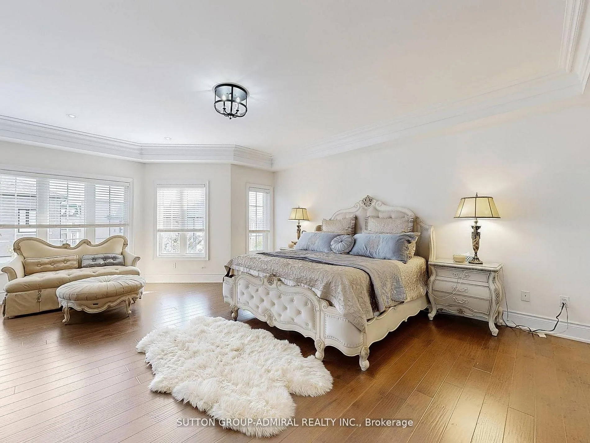 Photo 21 of 109 Farrell Road, Vaughan, Patterson — HOMEH