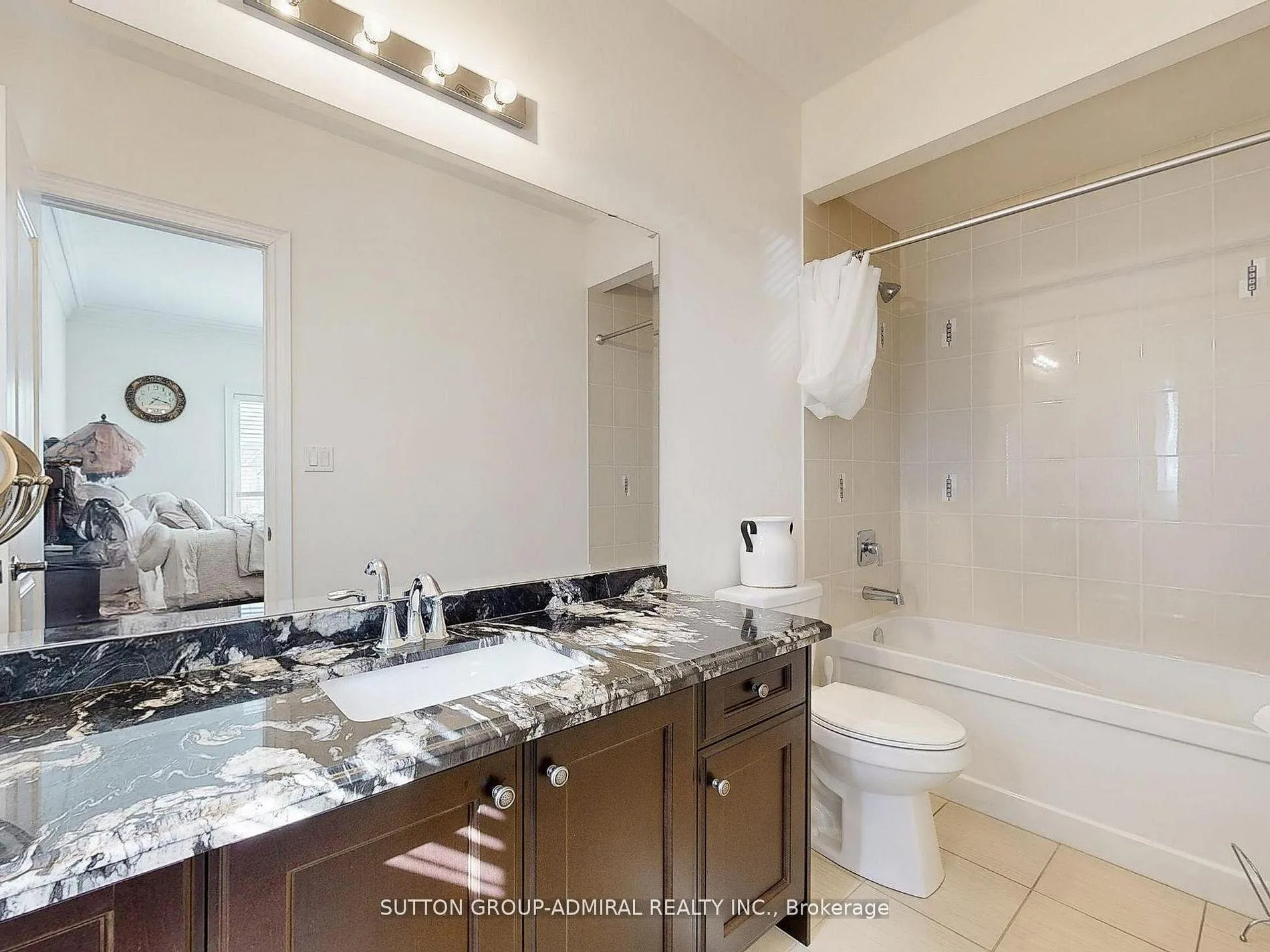 Photo 30 of 109 Farrell Road, Vaughan, Patterson — HOMEH