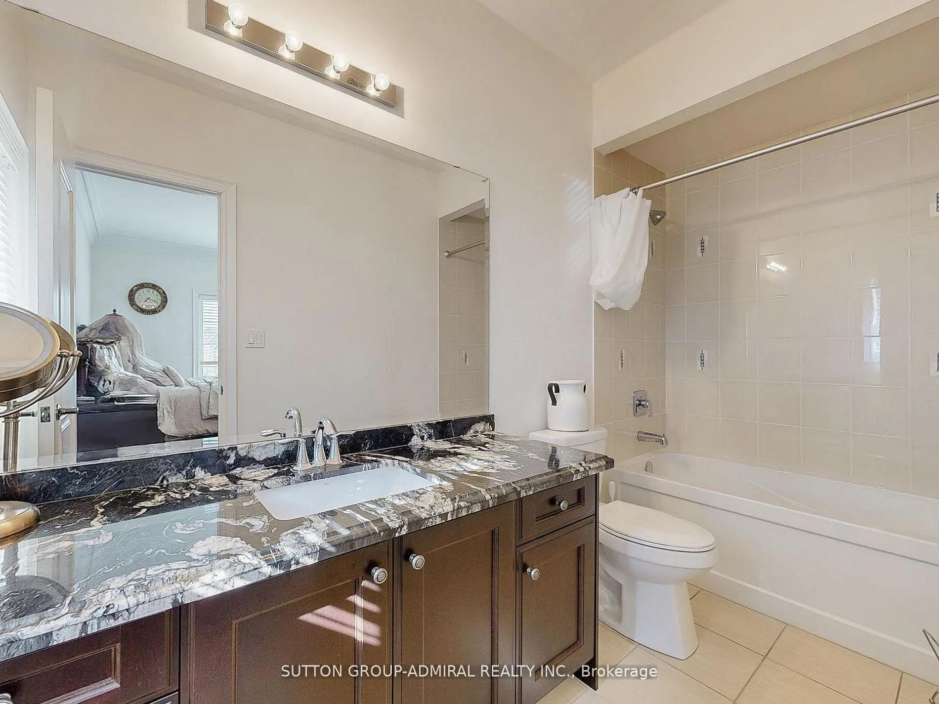 Photo 33 of 109 Farrell Road, Vaughan, Patterson — HOMEH