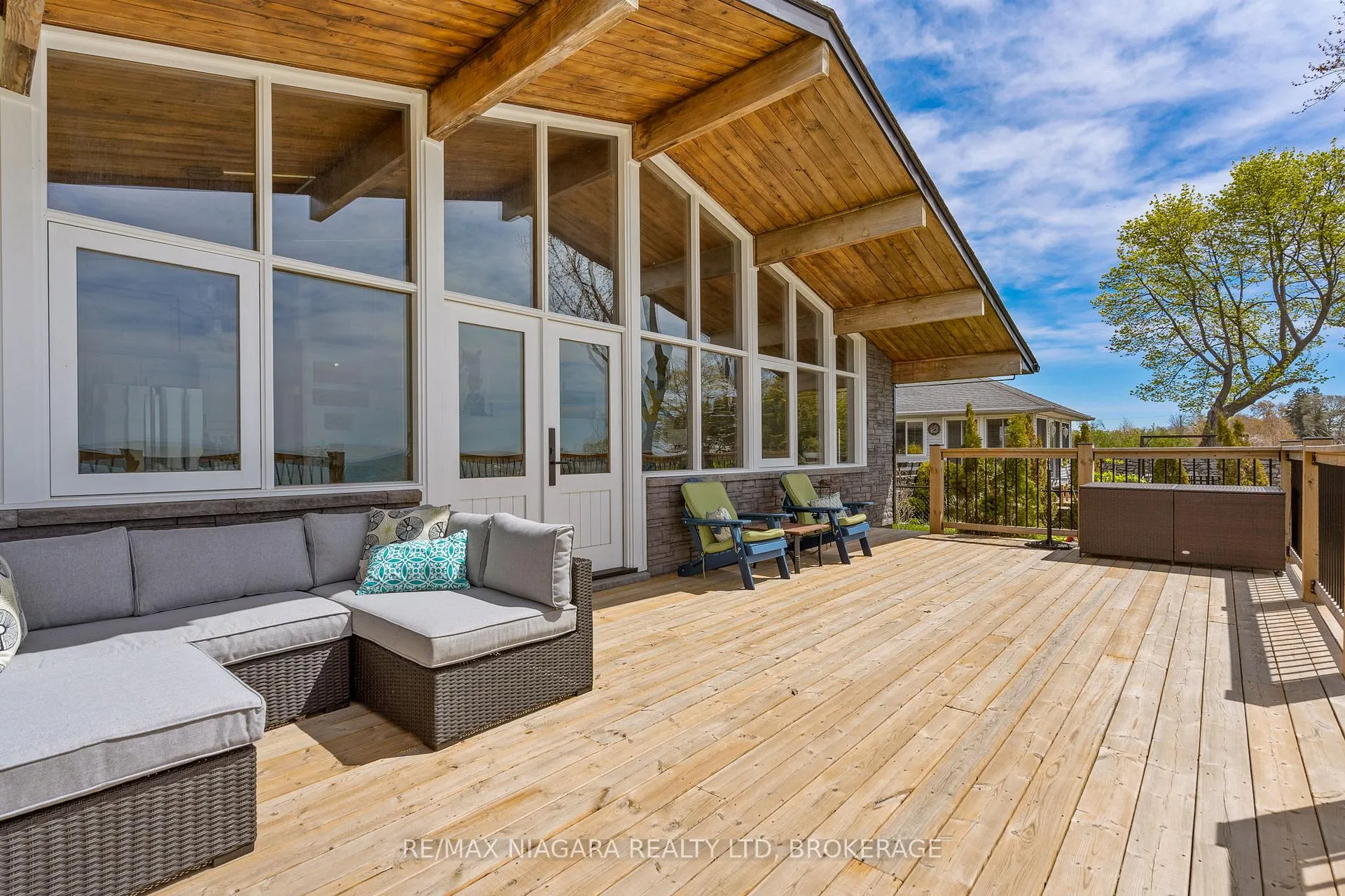 Photo 29 of 10825 Lakeshore Road W, Wainfleet, Lakeshore — HOMEH