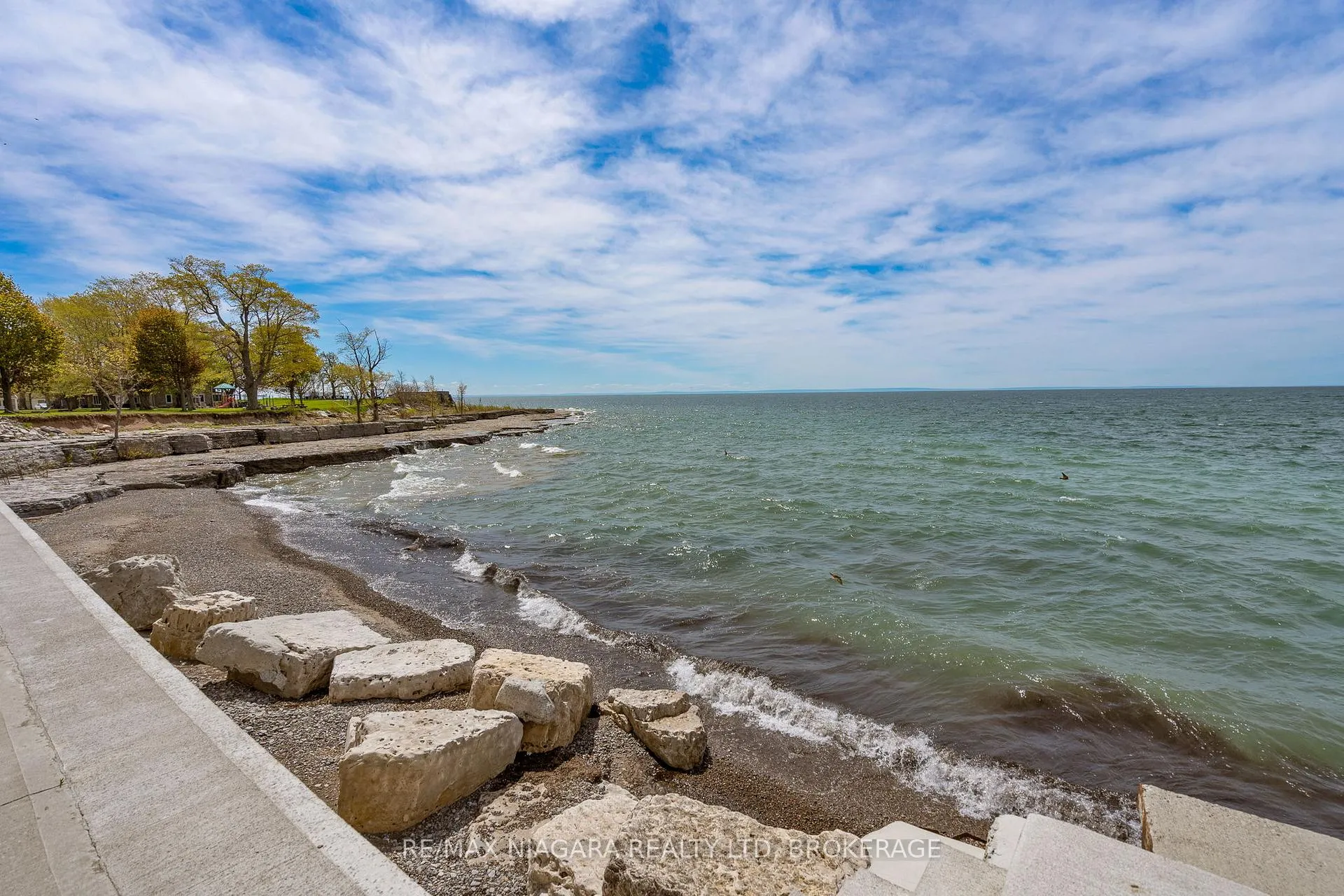 Photo 34 of 10825 Lakeshore Road W, Wainfleet, Lakeshore — HOMEH