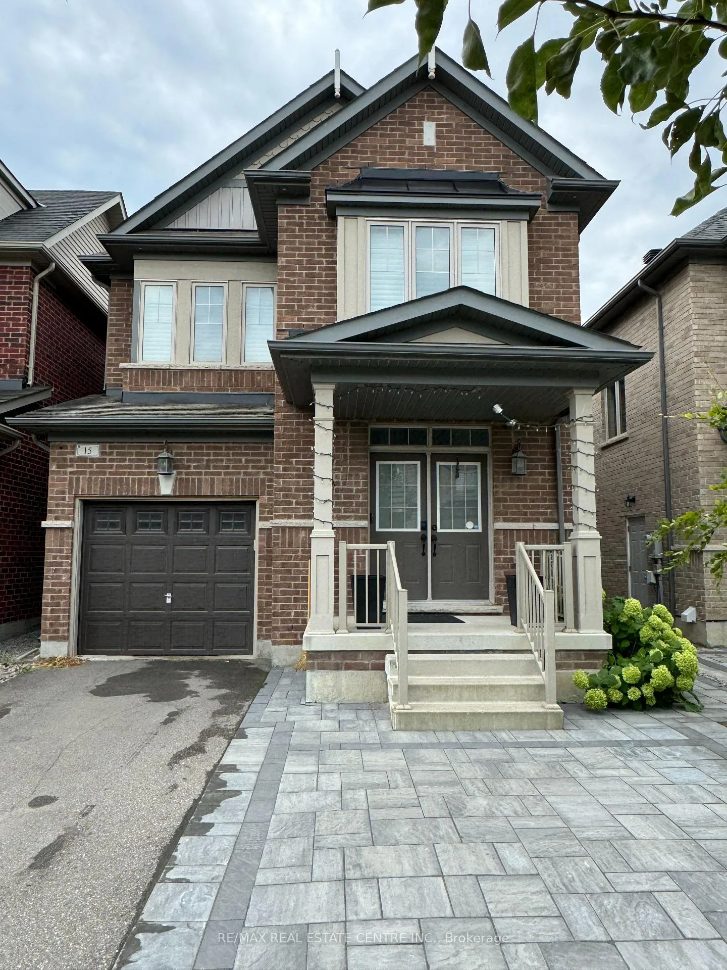 Photo 1 of 15 Cranbrook Crescent, Vaughan, Kleinburg — HOMEH