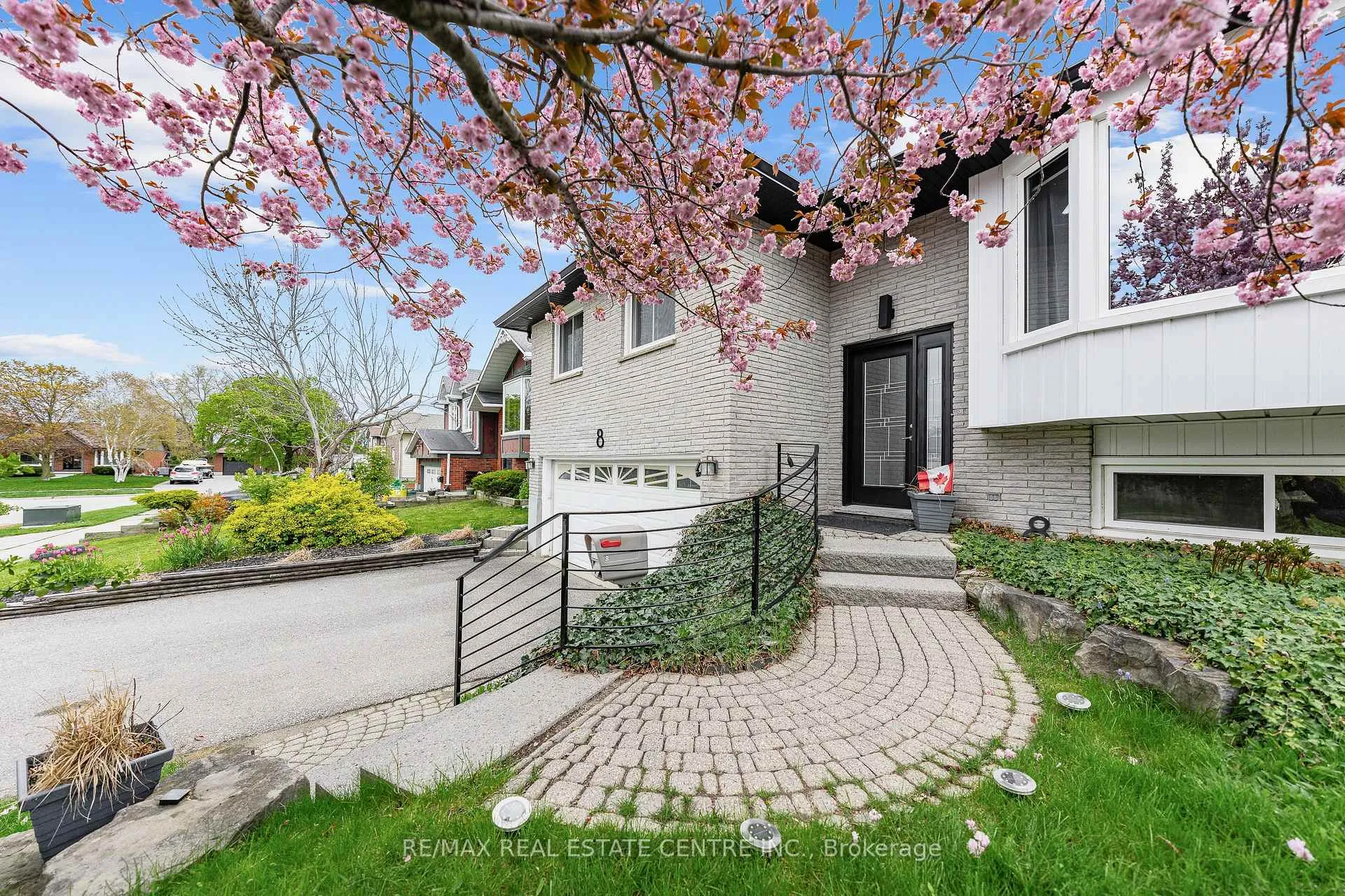 Photo 2 of 8 Esther Avenue, Cambridge — HOMEH