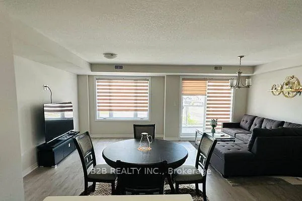Photo 6 of 33 Valencia Avenue, Kitchener — HOMEH