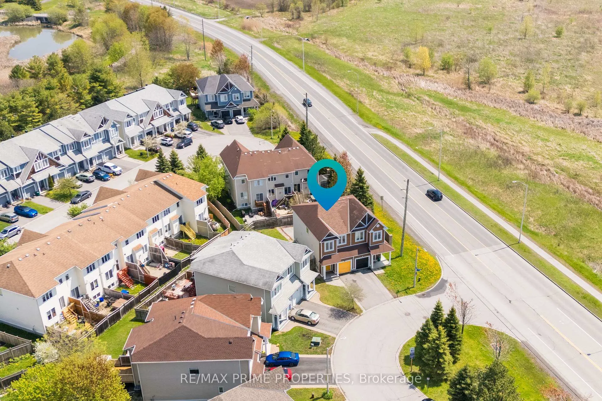 Photo 2 of 103 Freeport Drive, Ottawa, Kanata - Emerald Meadows/Trailwest — HOMEH