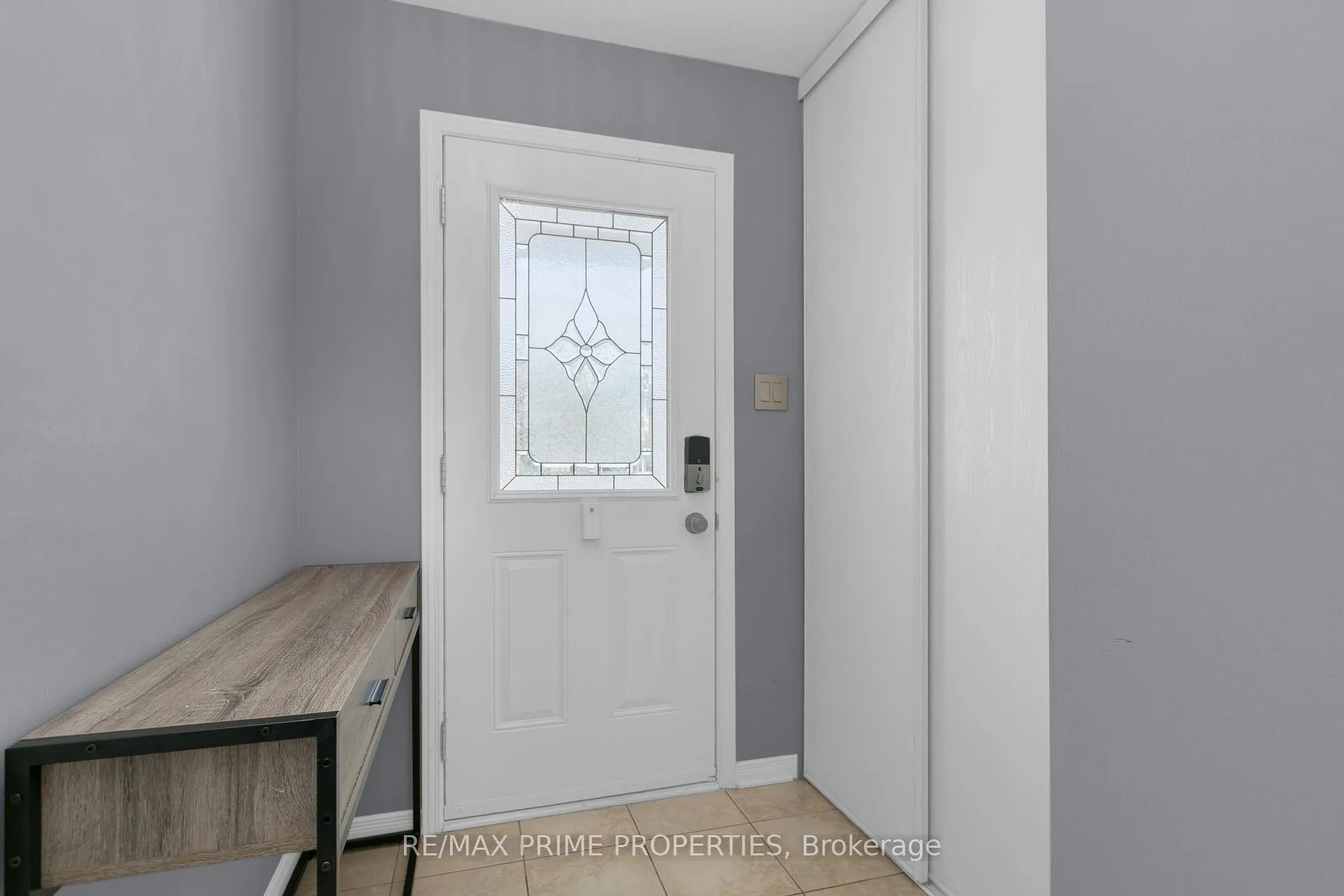 Photo 4 of 103 Freeport Drive, Ottawa, Kanata - Emerald Meadows/Trailwest — HOMEH