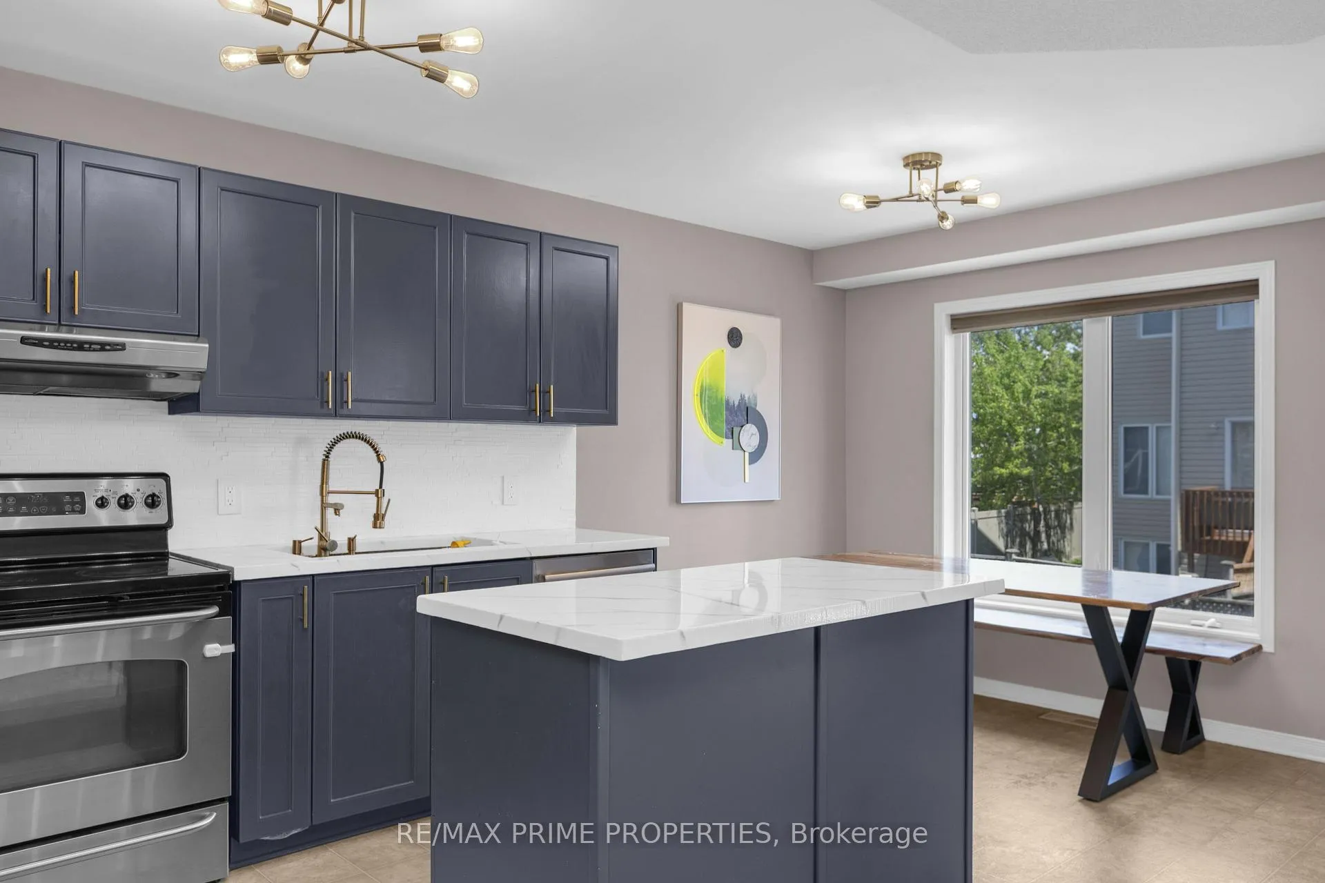Photo 14 of 103 Freeport Drive, Ottawa, Kanata - Emerald Meadows/Trailwest — HOMEH