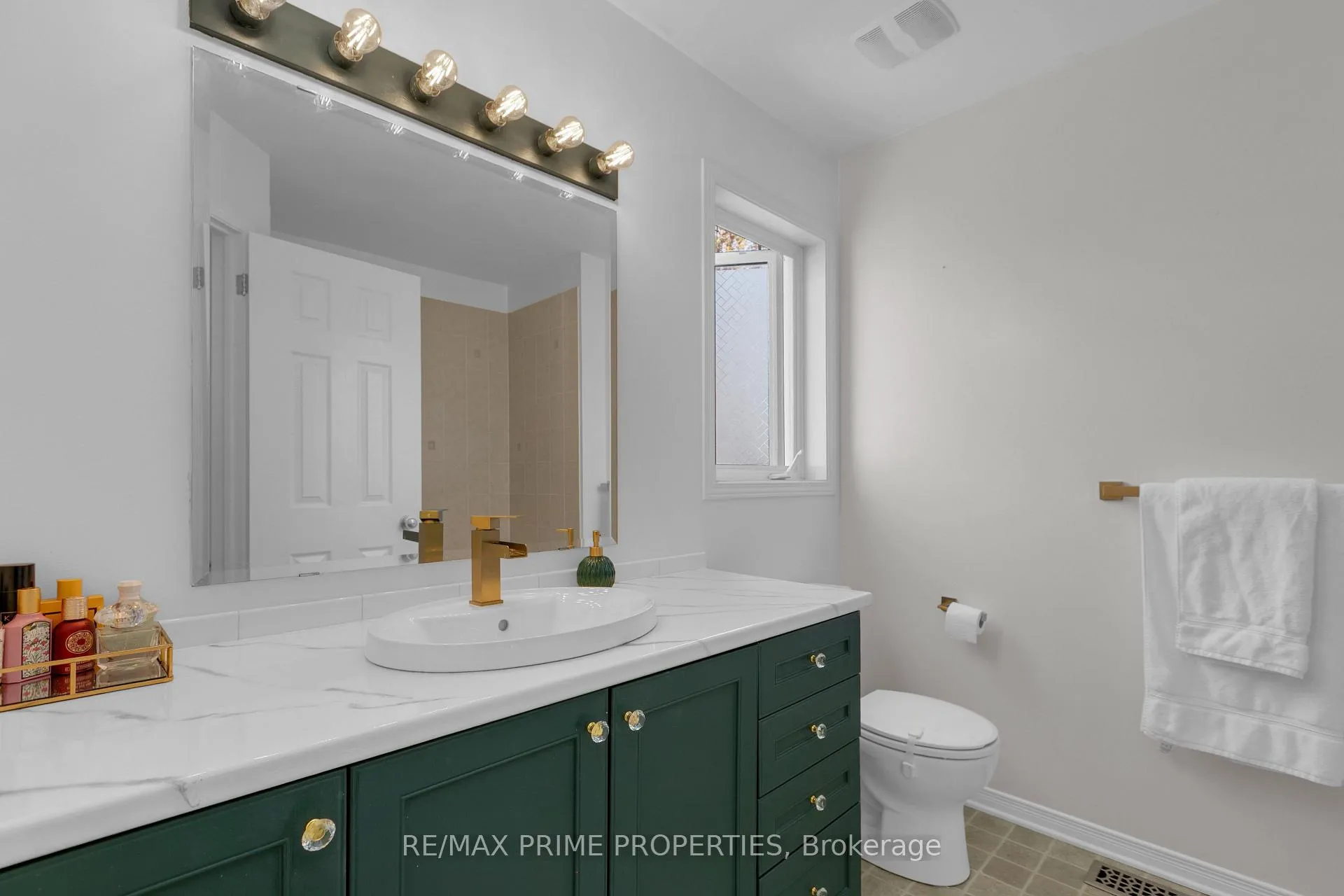 Photo 23 of 103 Freeport Drive, Ottawa, Kanata - Emerald Meadows/Trailwest — HOMEH