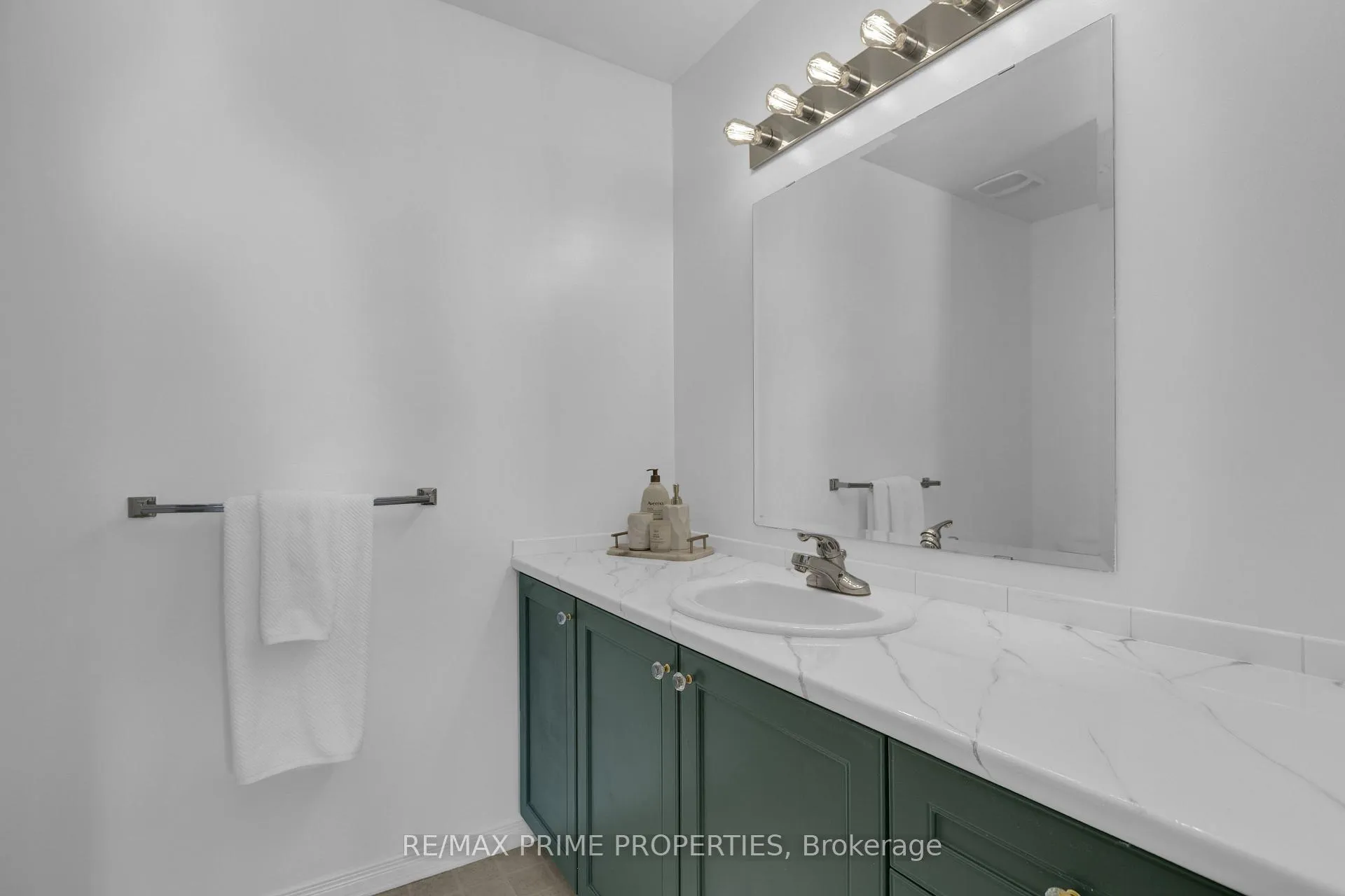 Photo 29 of 103 Freeport Drive, Ottawa, Kanata - Emerald Meadows/Trailwest — HOMEH