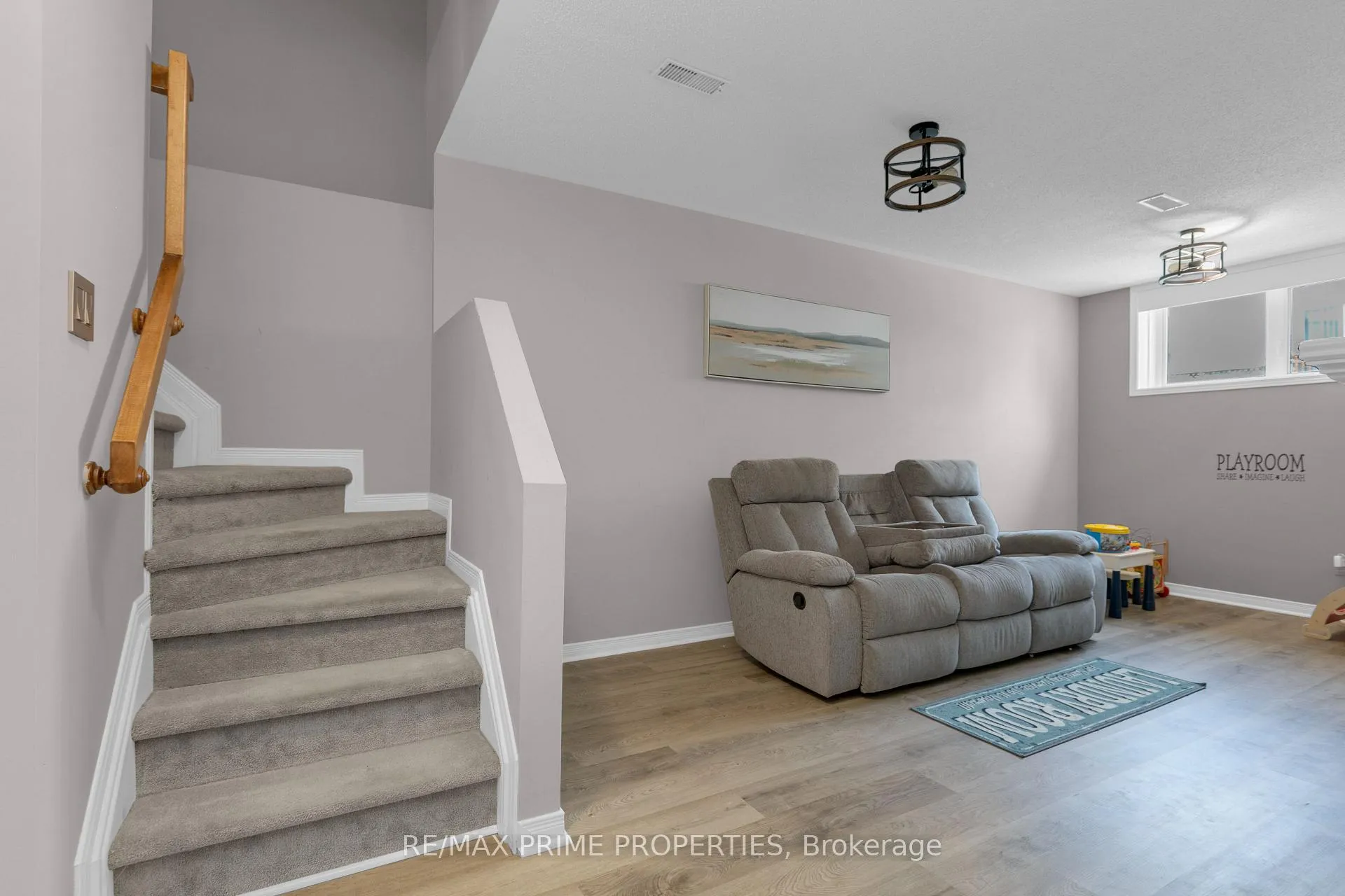 Photo 32 of 103 Freeport Drive, Ottawa, Kanata - Emerald Meadows/Trailwest — HOMEH