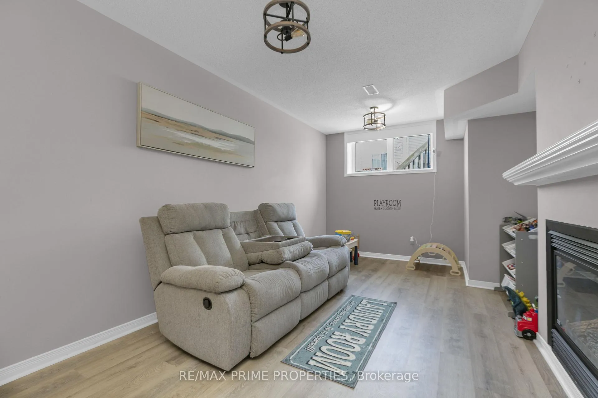 Photo 33 of 103 Freeport Drive, Ottawa, Kanata - Emerald Meadows/Trailwest — HOMEH
