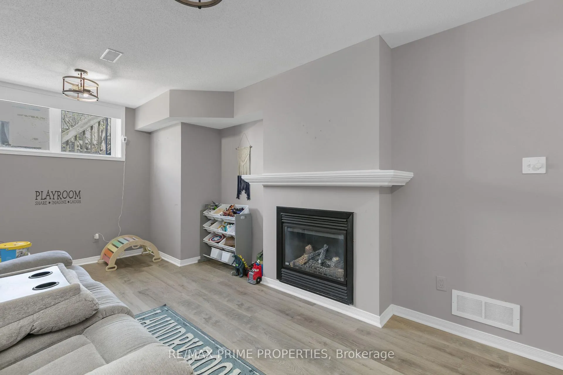 Photo 35 of 103 Freeport Drive, Ottawa, Kanata - Emerald Meadows/Trailwest — HOMEH