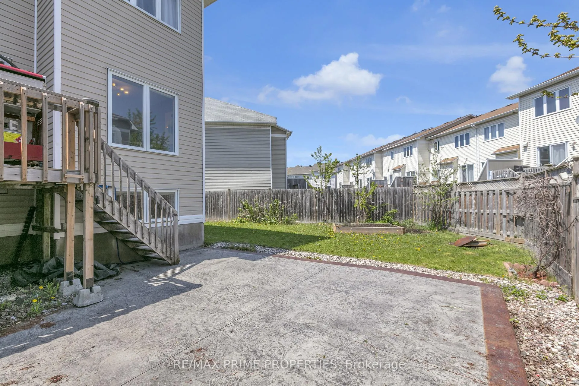 Photo 38 of 103 Freeport Drive, Ottawa, Kanata - Emerald Meadows/Trailwest — HOMEH