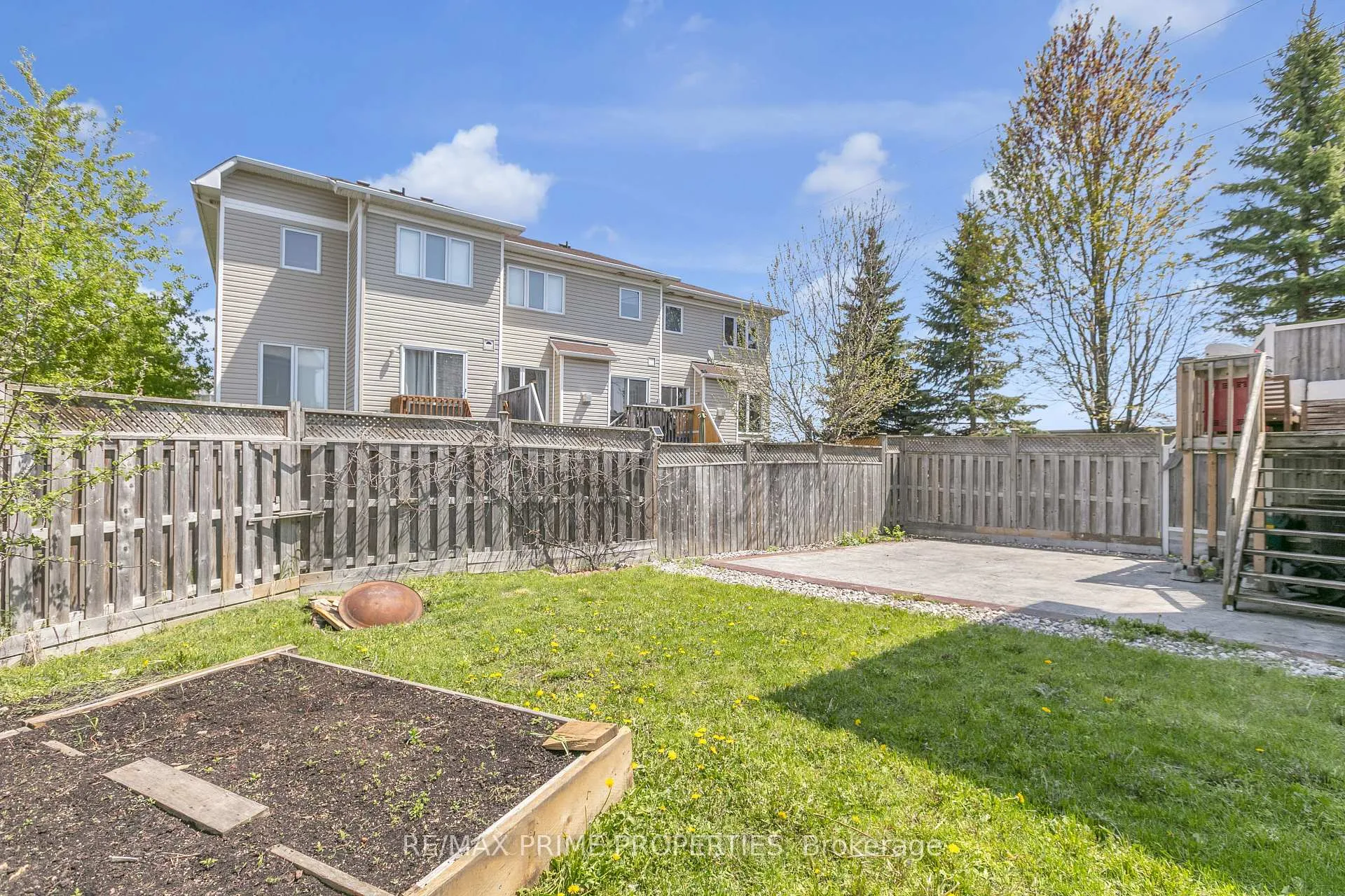 Photo 40 of 103 Freeport Drive, Ottawa, Kanata - Emerald Meadows/Trailwest — HOMEH