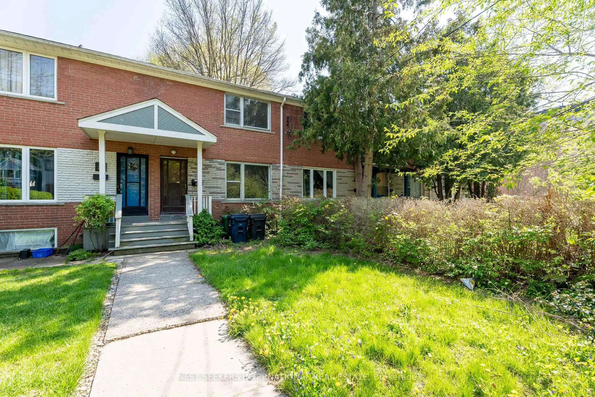 Photo 2 of 31 Ivy Avenue, Toronto, South Riverdale — HOMEH