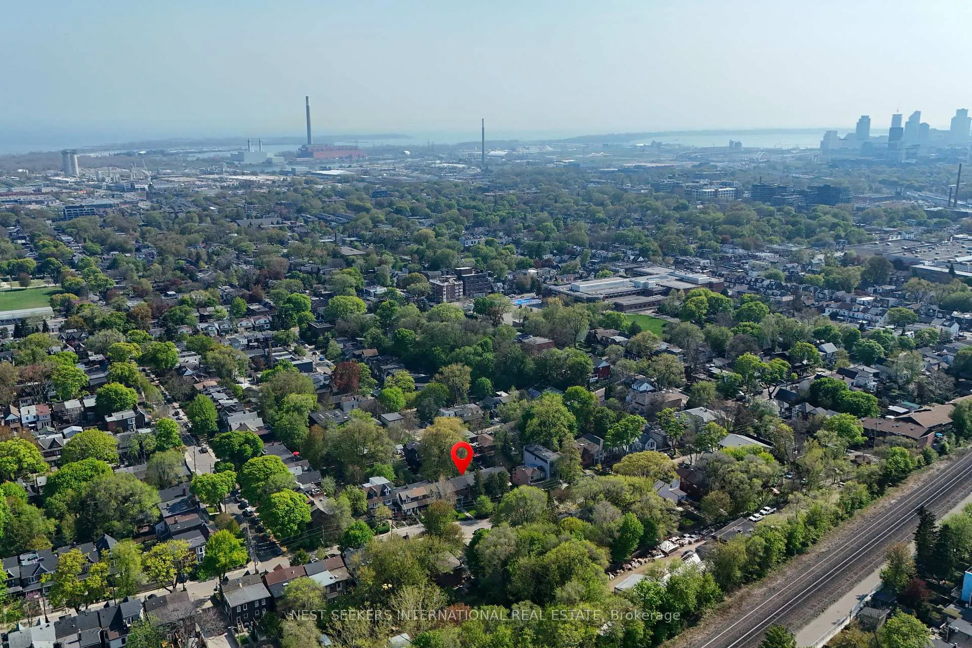 Photo 8 of 31 Ivy Avenue, Toronto, South Riverdale — HOMEH
