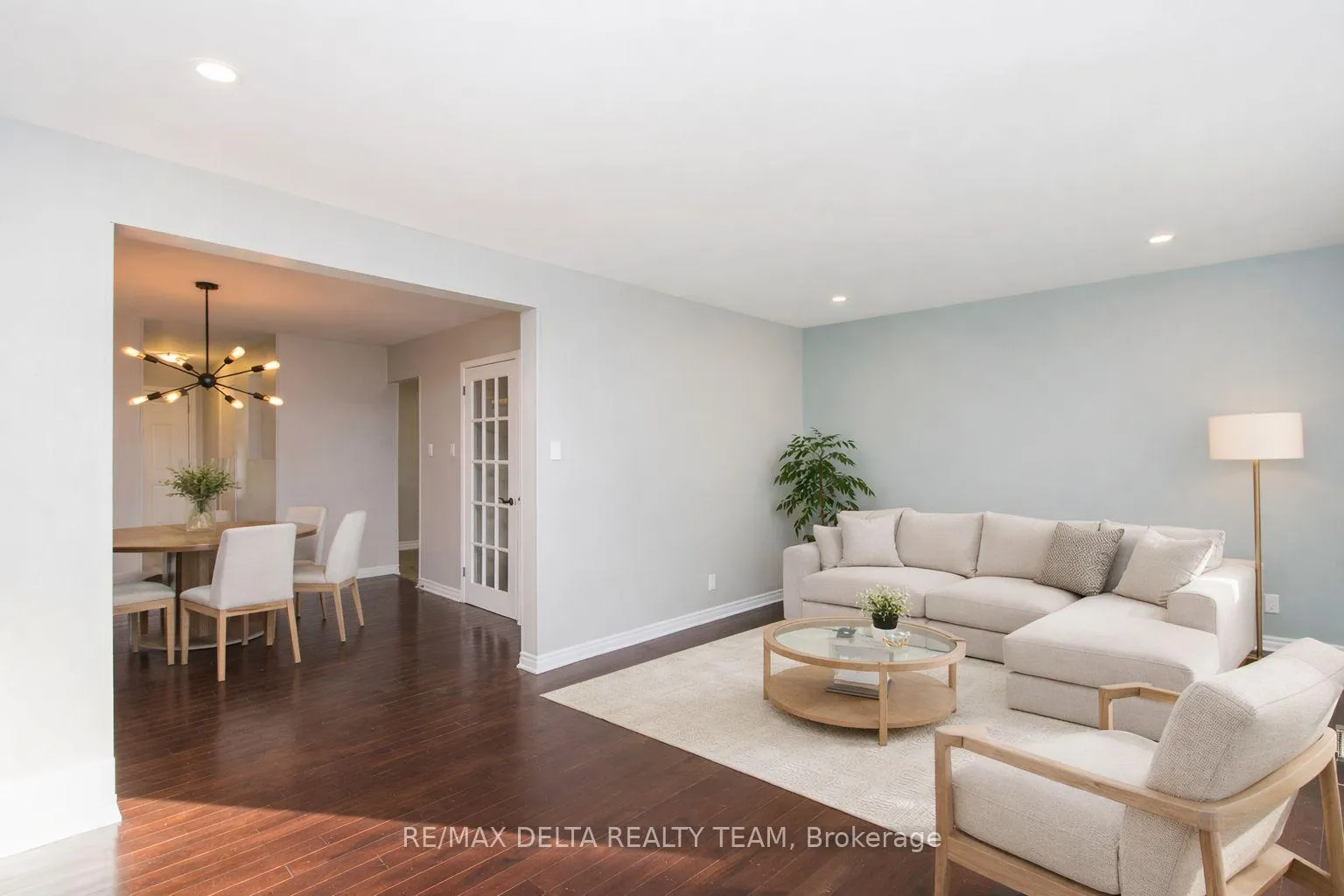 Photo 20 of Unit 8, 323 Monica Crescent, Ottawa, Bilberry Creek/Queenswood Heights — HOMEH