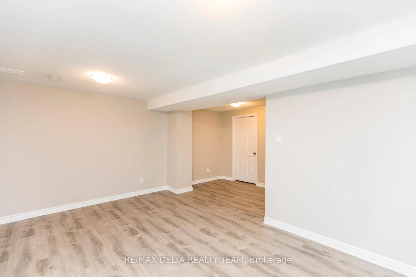 Photo 43 of Unit 8, 323 Monica Crescent, Ottawa, Bilberry Creek/Queenswood Heights — HOMEH
