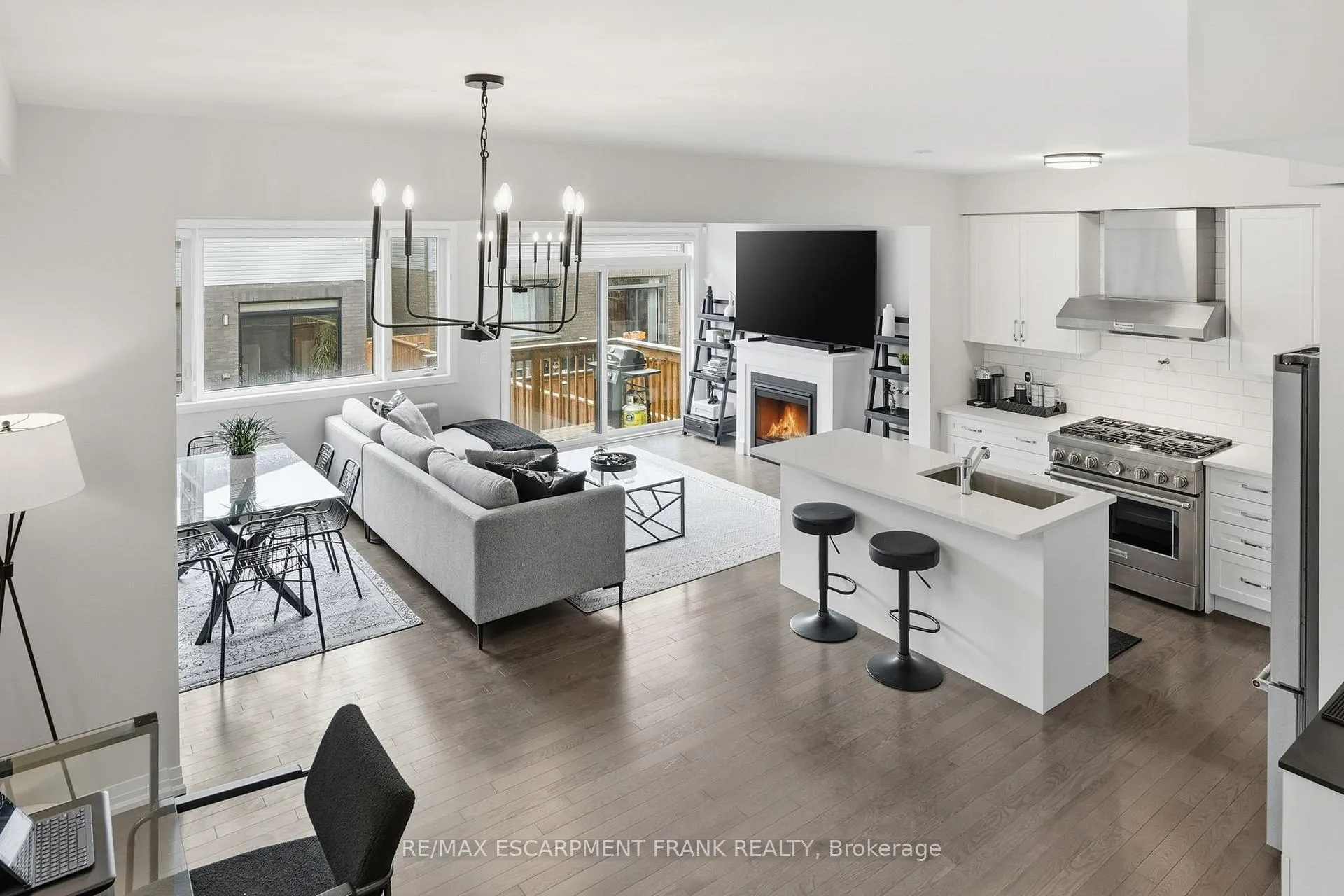 Photo 9 of 171 Spitfire Drive, Hamilton, Mount Hope — HOMEH