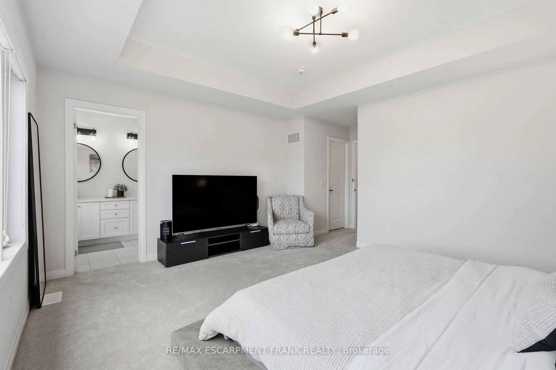 Photo 31 of 171 Spitfire Drive, Hamilton, Mount Hope — HOMEH