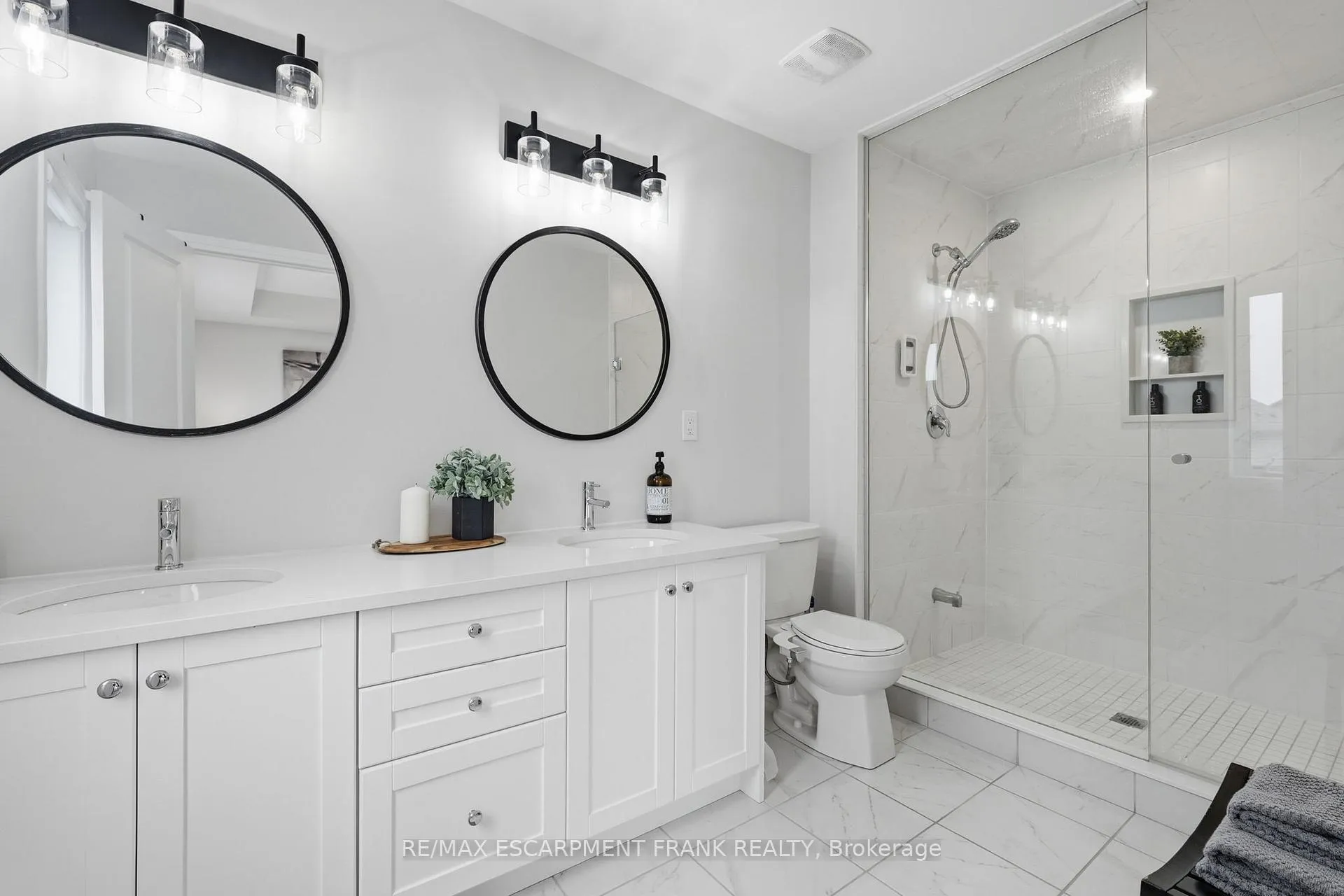Photo 34 of 171 Spitfire Drive, Hamilton, Mount Hope — HOMEH